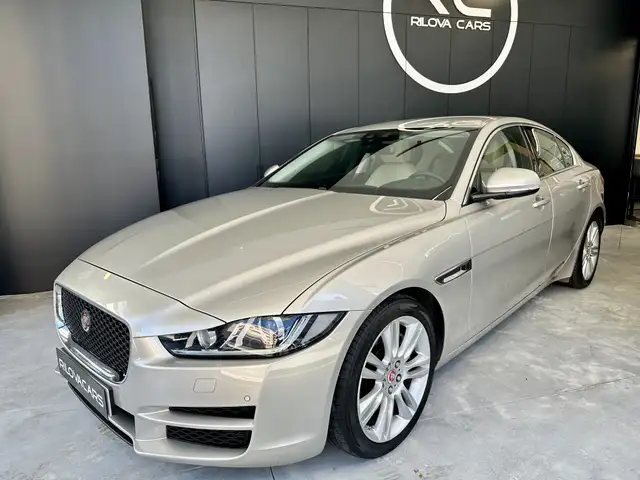 Jaguar XE 2.0 Diesel Prestige Aut. 180