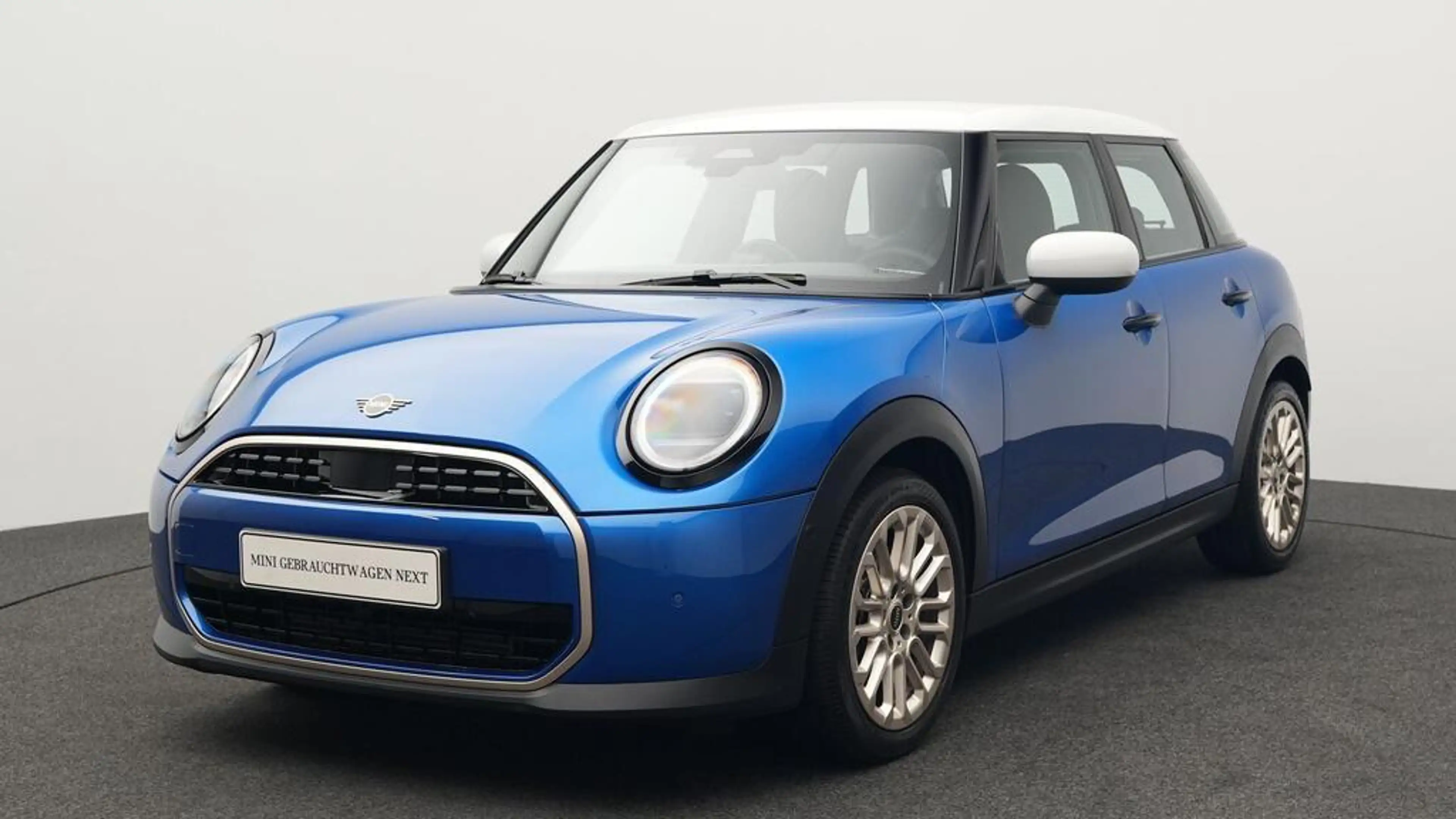MINI Cooper C Favoured Trim