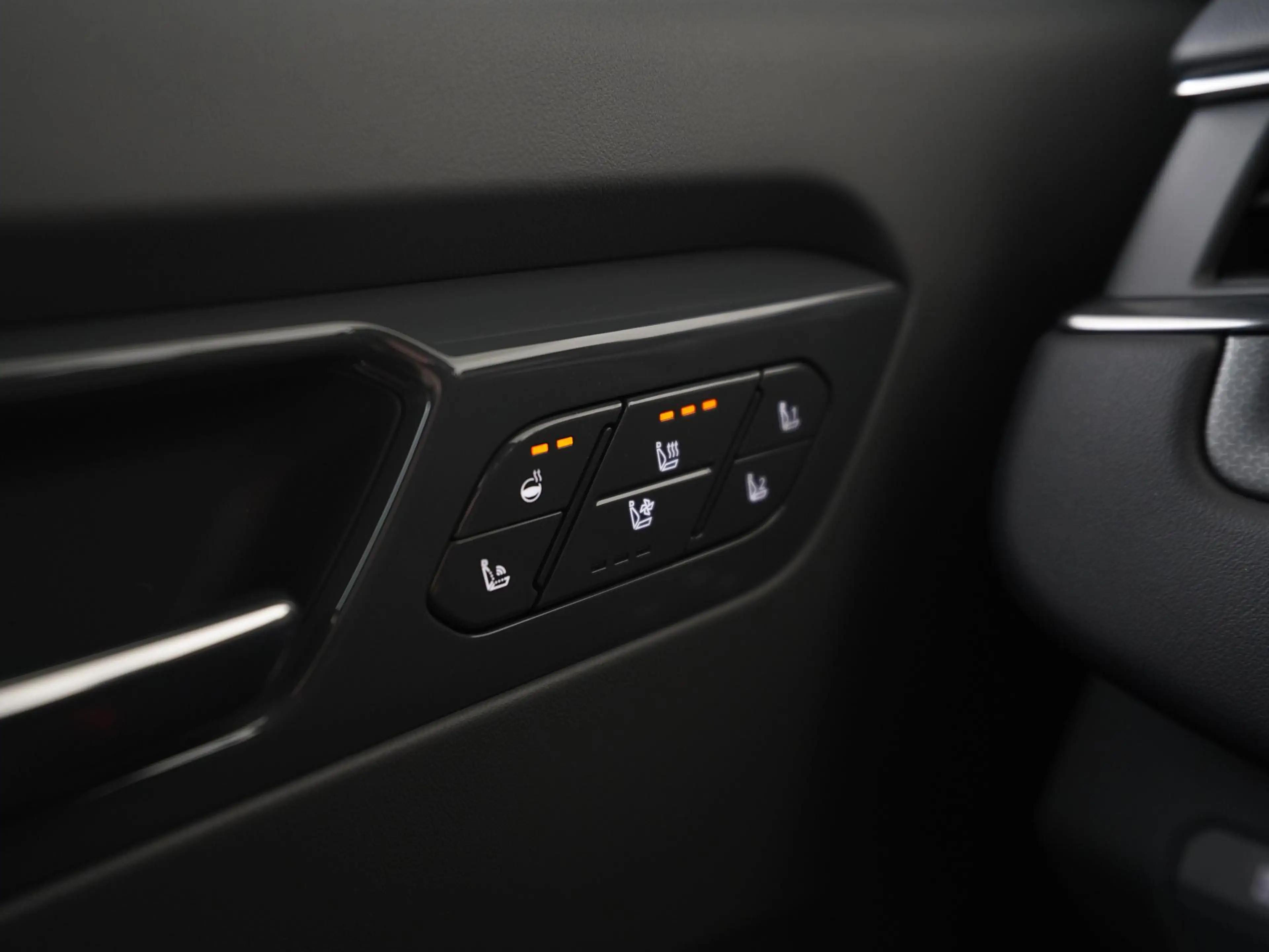 Kia EV9 GT-Line AWD 99.8 kWh | Panoramadak | HUD | Massage — photo 28