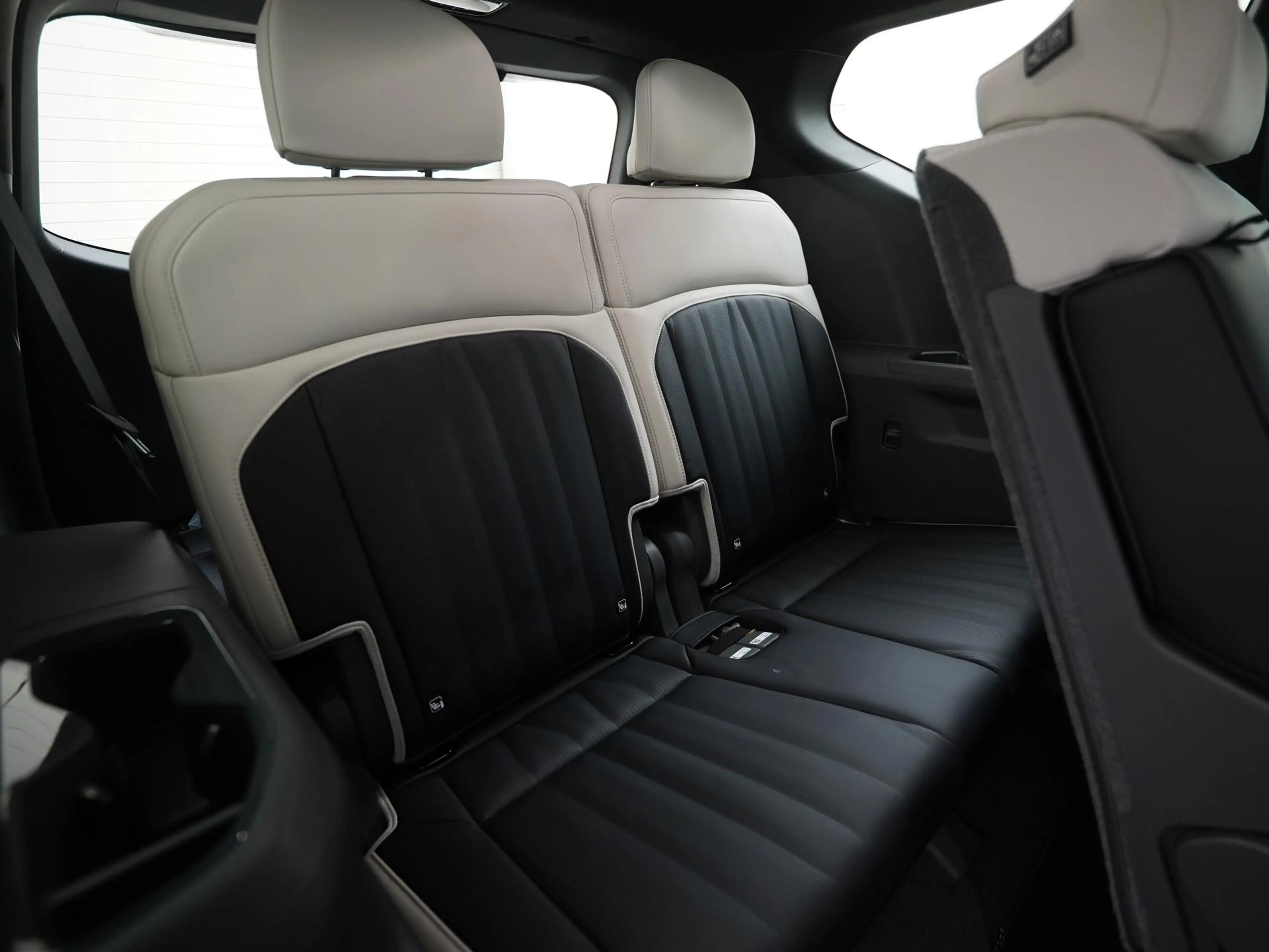 Kia EV9 GT-Line AWD 99.8 kWh | Panoramadak | HUD | Massage — photo 38