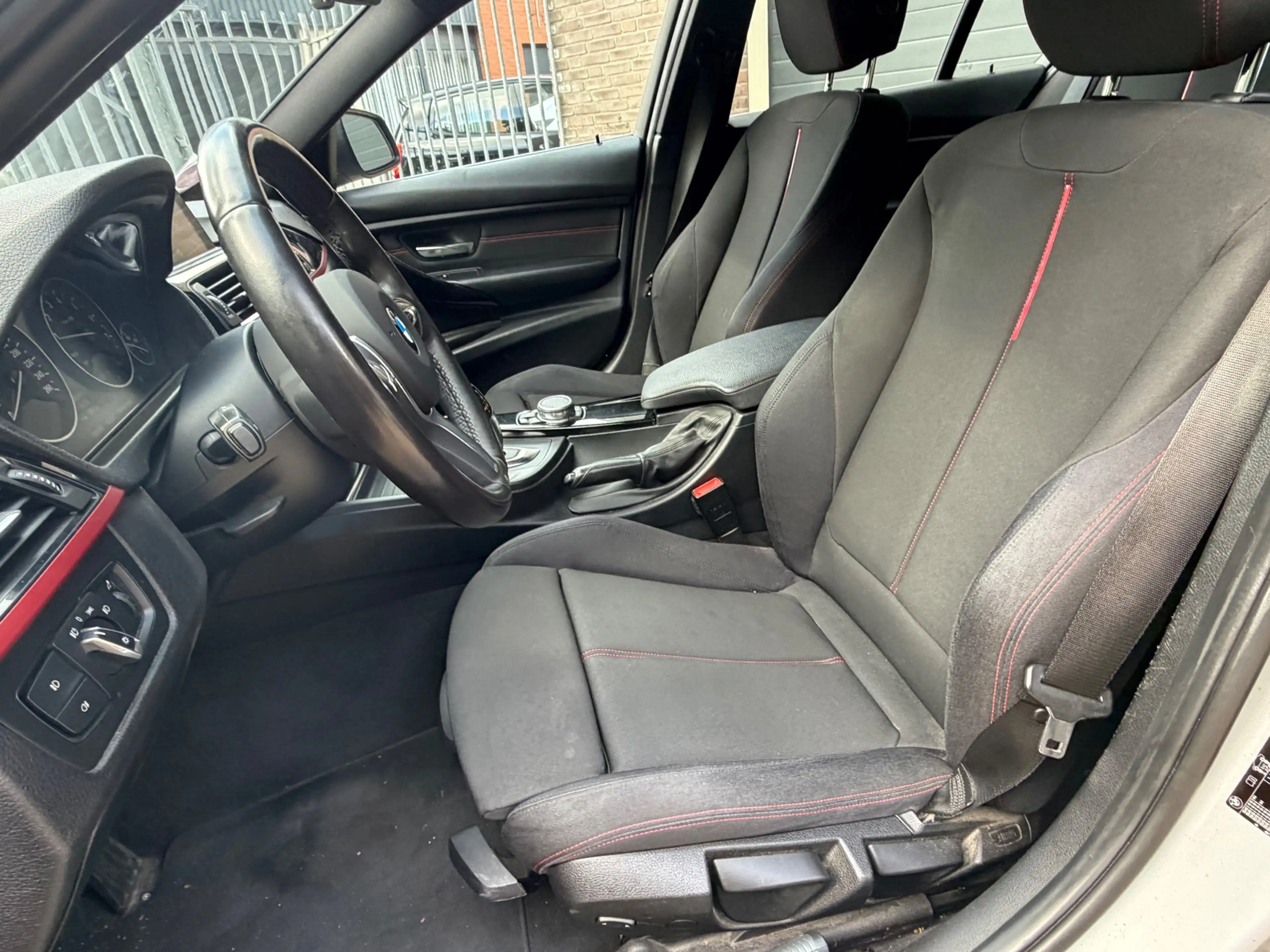 BMW 316 3-serie 316i Sport Automaat | Keyless Entry | Navi — photo 12