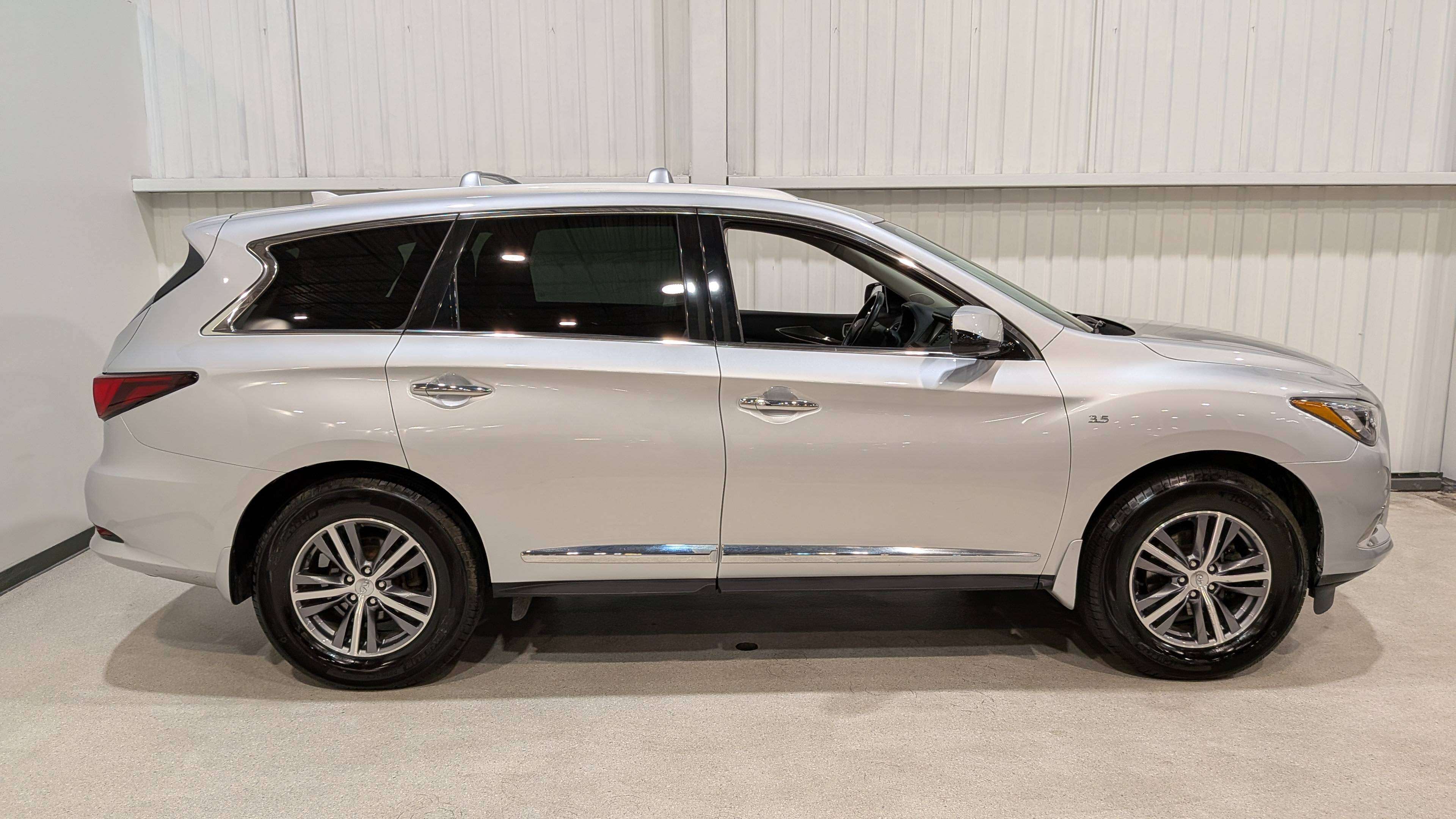 Infiniti QX60 2020
