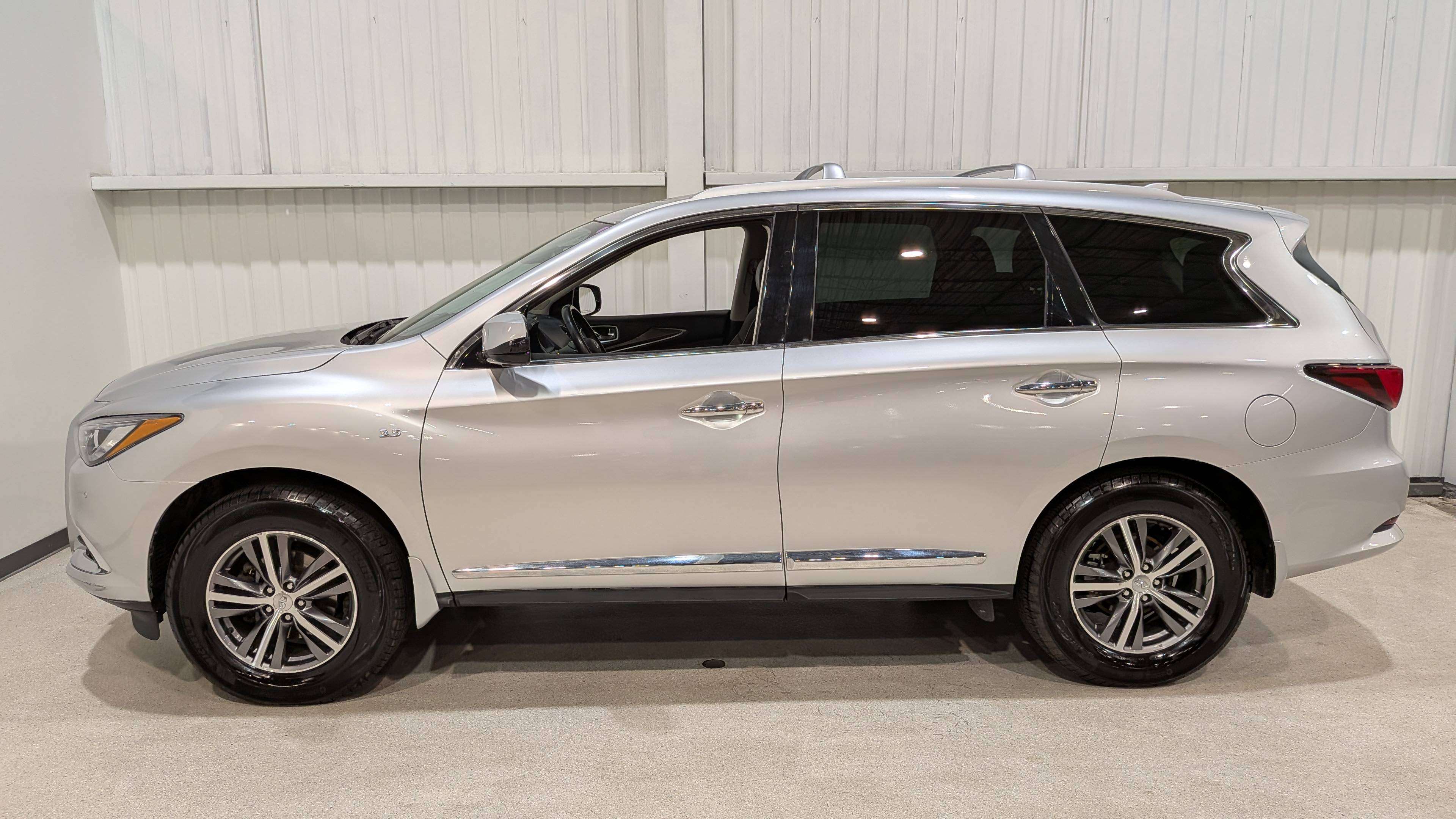 Infiniti QX60 2020