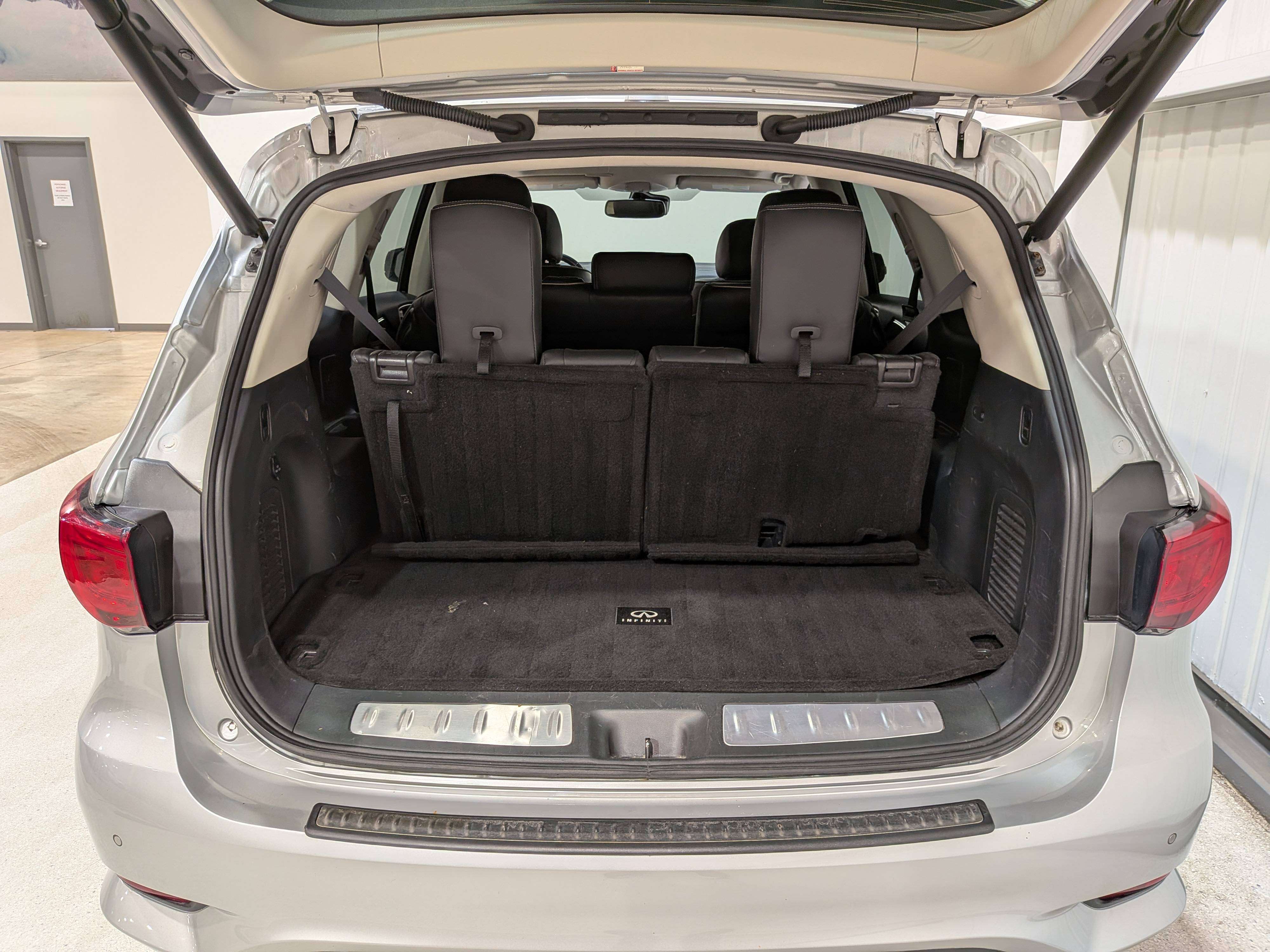 Infiniti QX60 2020