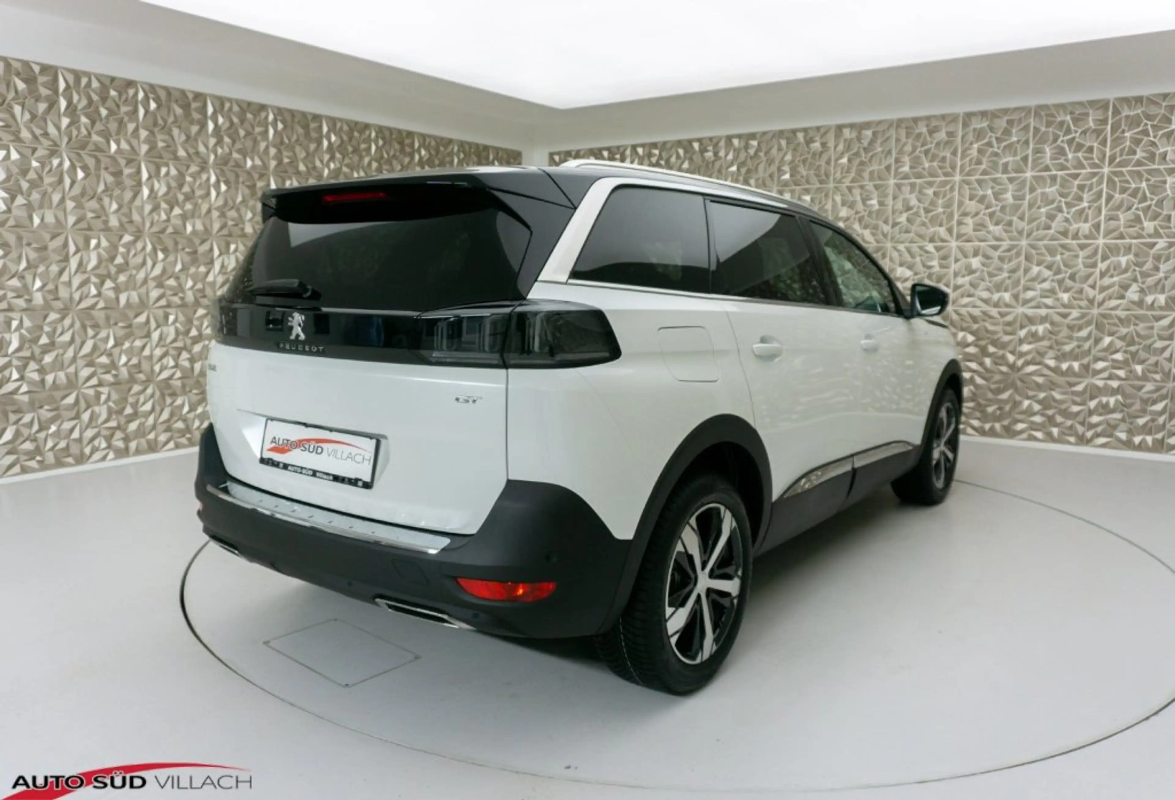 Peugeot 5008 GT BlueHDi 130 EAT8 — photo 6