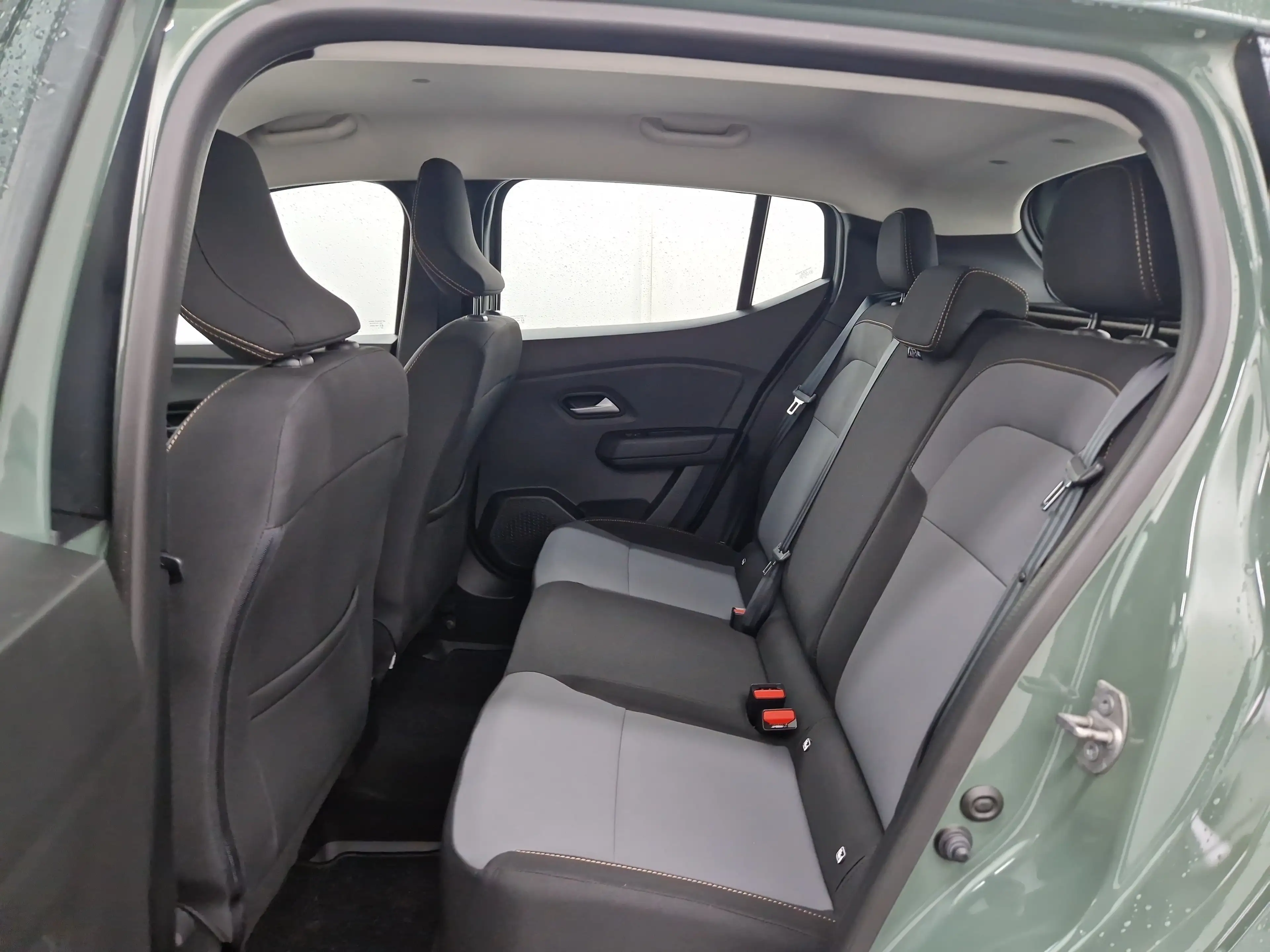 Dacia Sandero Stepway ECO-G 100 Extreme+ Navi — photo 9