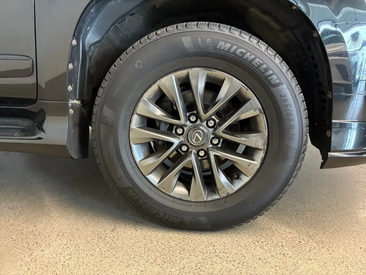 Lexus GX снимка Lexus GX