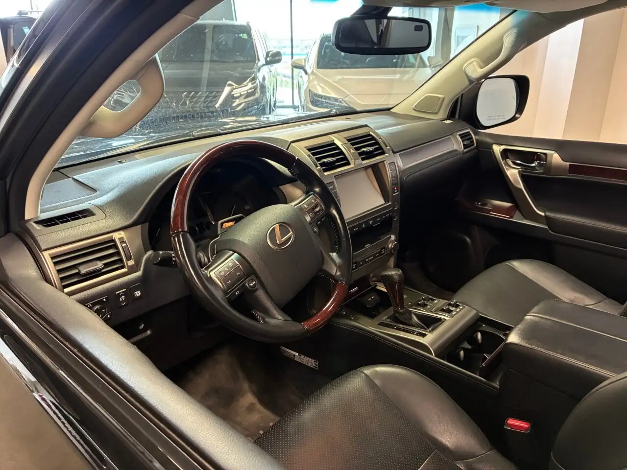Lexus GX снимка Lexus GX