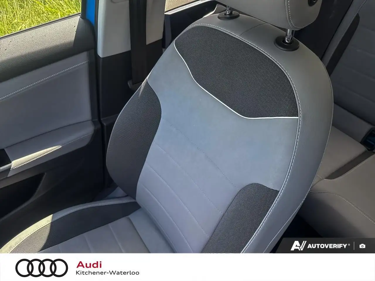 Volkswagen Taos photo Volkswagen Taos