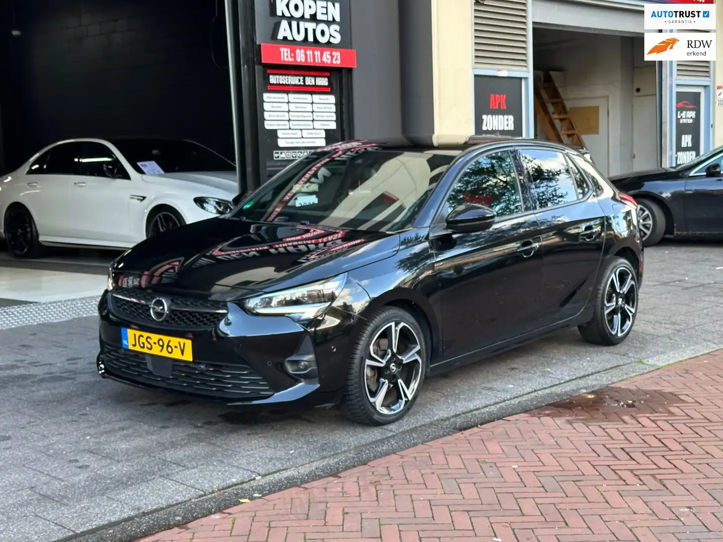 Opel Corsa 1.2 GS Line Automaat Leer Navi Camera Carplay Pano Noir - 1