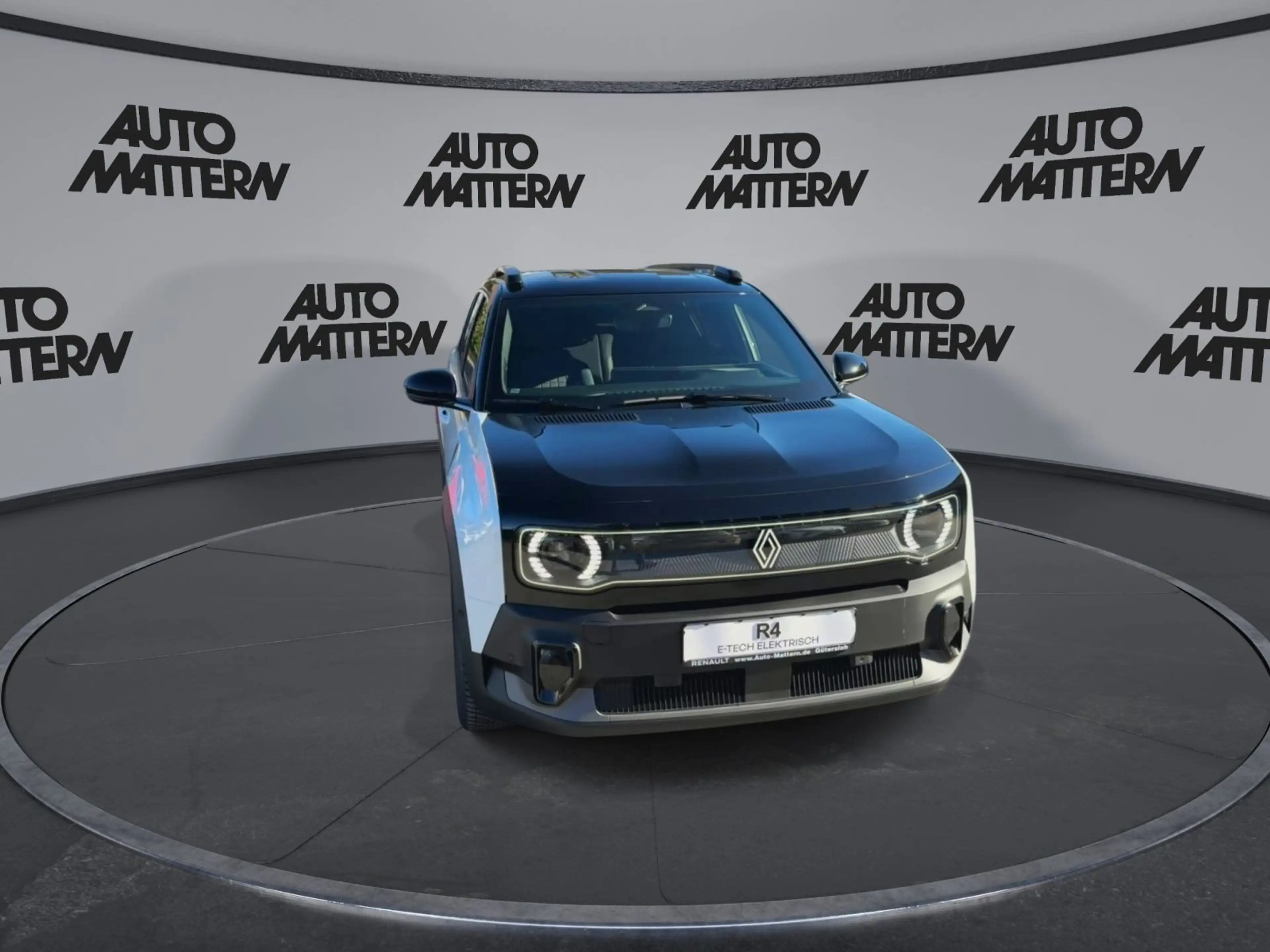 Renault R 4 4 E-Tech Electric 150 Comfort Range Evolution — photo 3