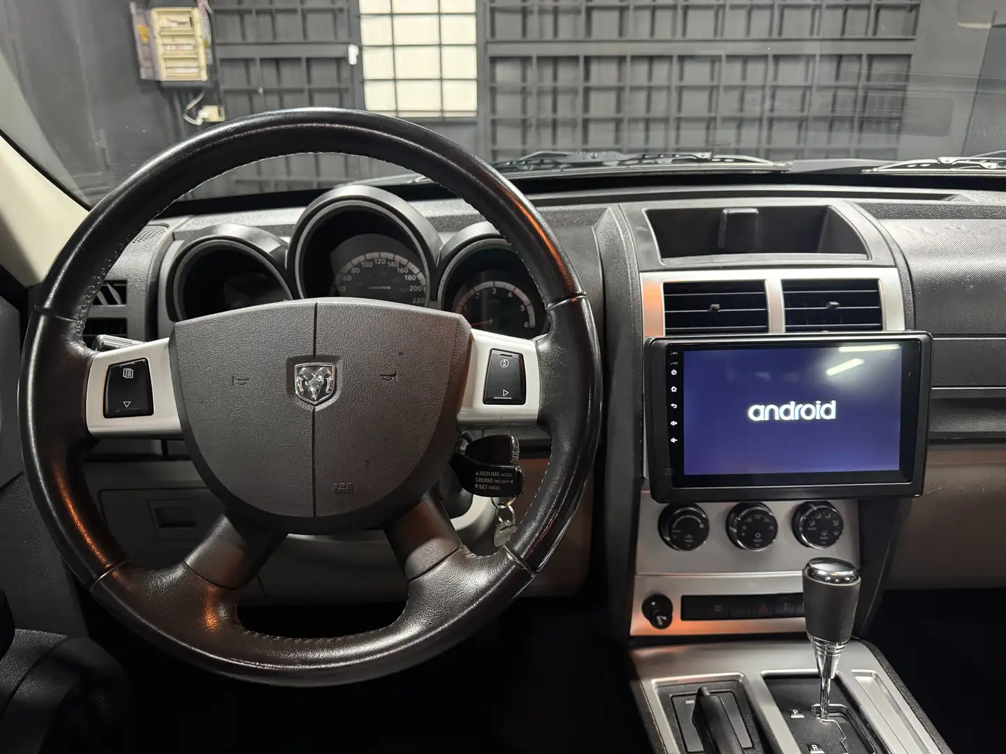 Dodge Nitro Nitro 2.8 L4 crd 16v SXT 4wd auto dpf CarPlay Nero - 2