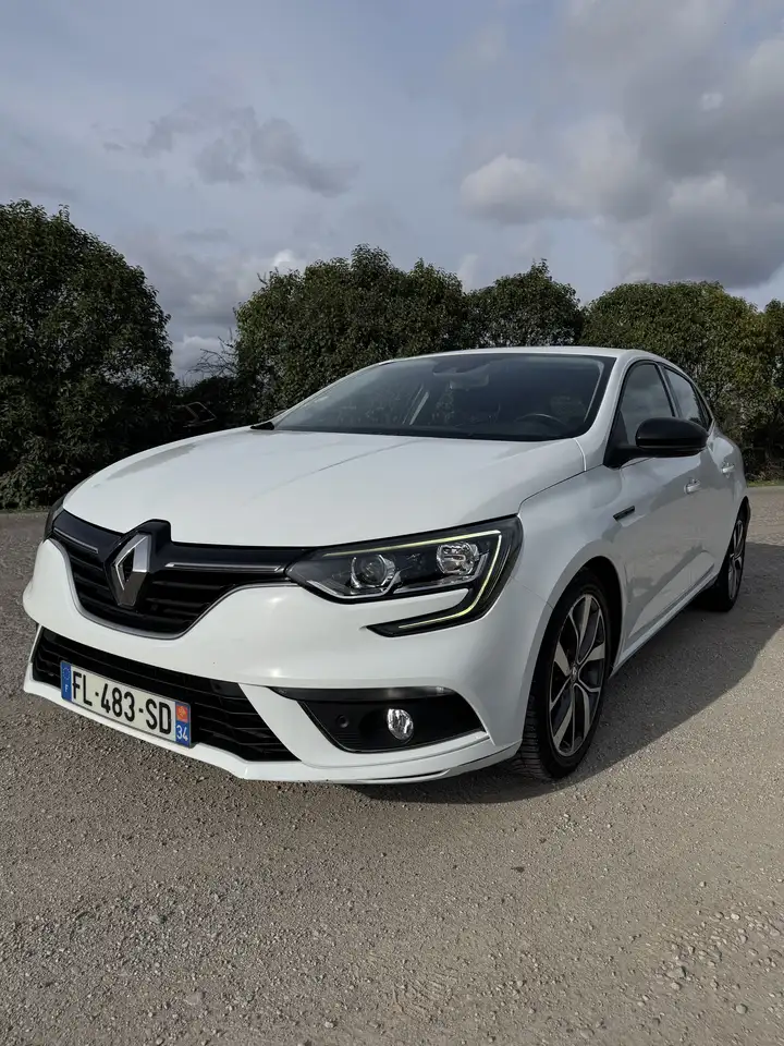 Renault Megane MÃ©gane IV Berline Blue dCi 115 Business