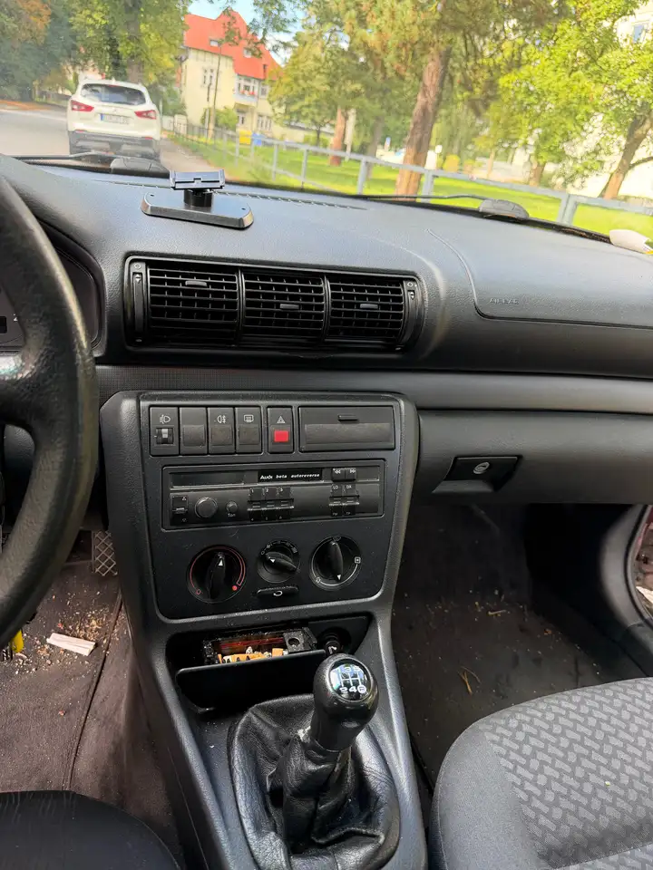 Audi A4 1.6, foto 6