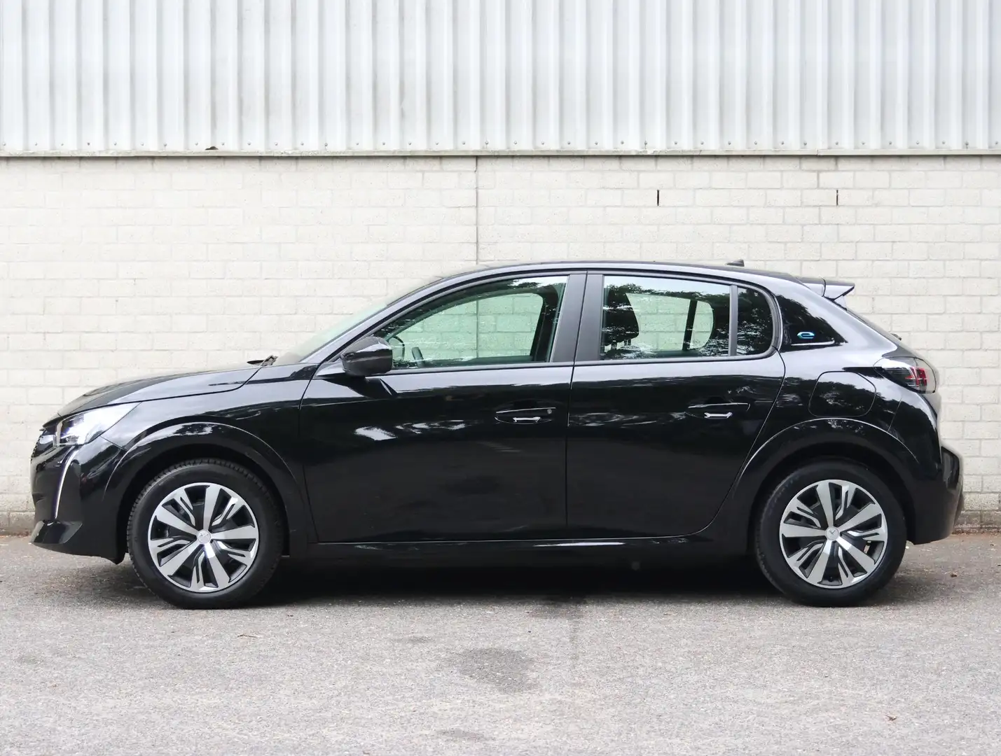 Peugeot e-208 EV Active Pack 50 kWh Apple en Android | Stoelverw Zwart - 2
