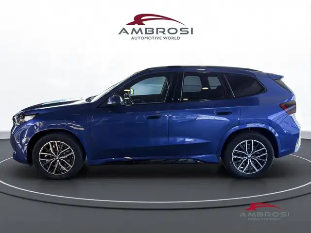 BMW X1 view 4