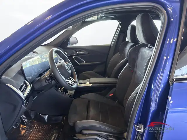 BMW X1 view 9