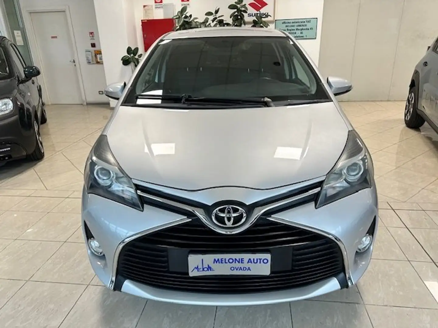 Toyota Yaris Yaris III 2015 5p 1.3 Active E6 Grigio - 1