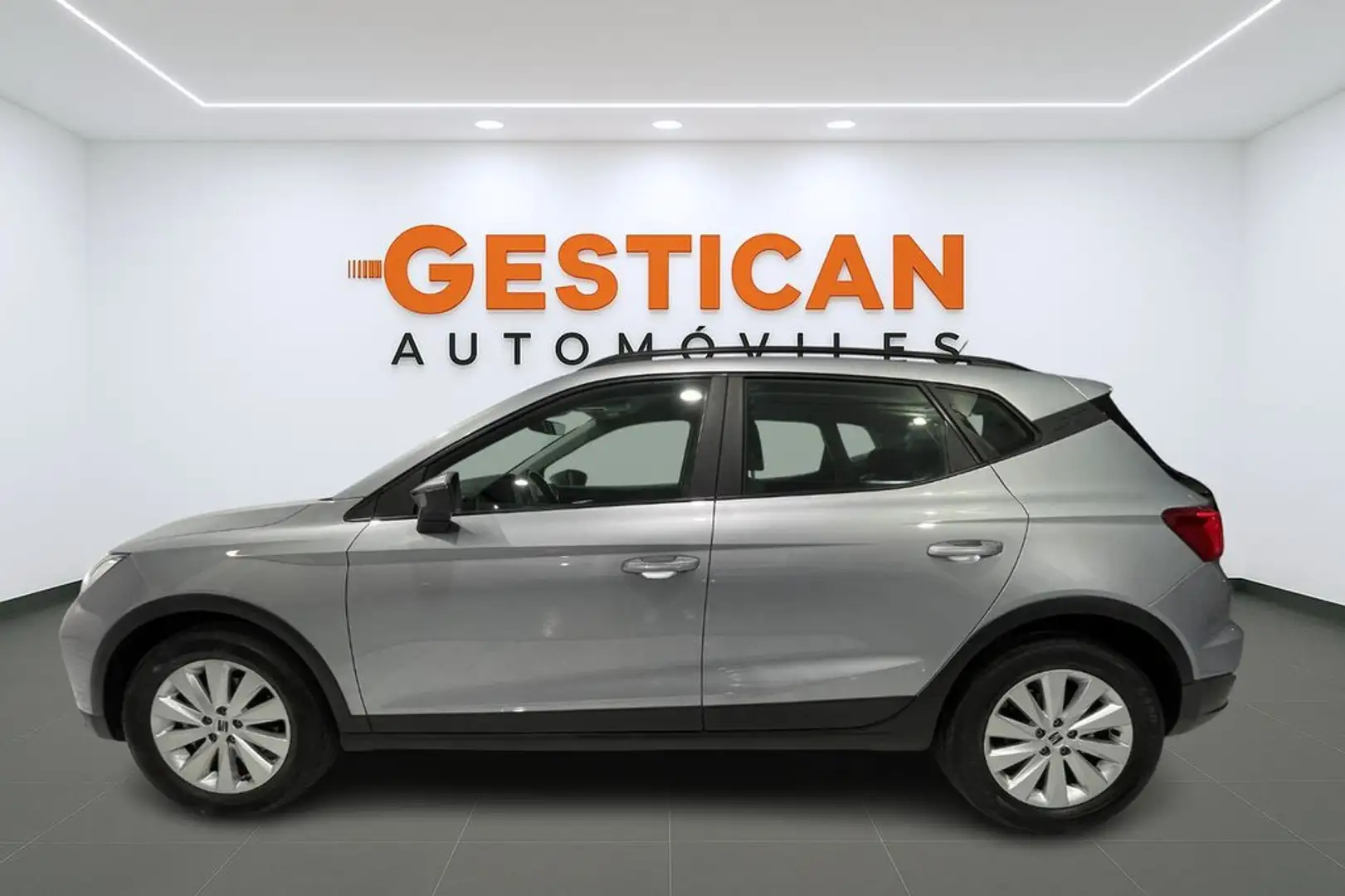SEAT Arona 1.0 TSI 81kW (110CV) DSG Style XL Plateado - 2
