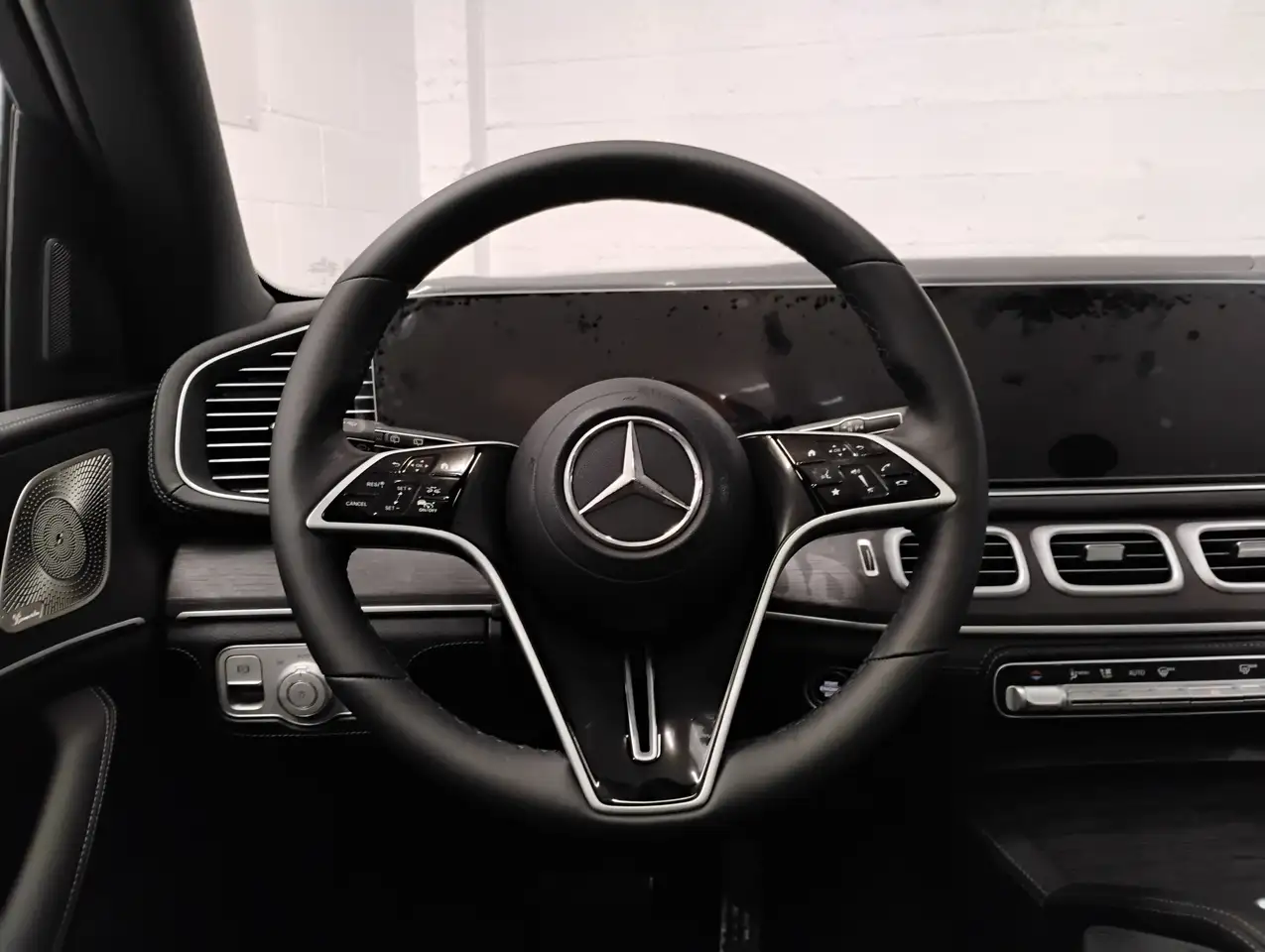 Mercedes-Benz GLE снимка Mercedes-Benz GLE