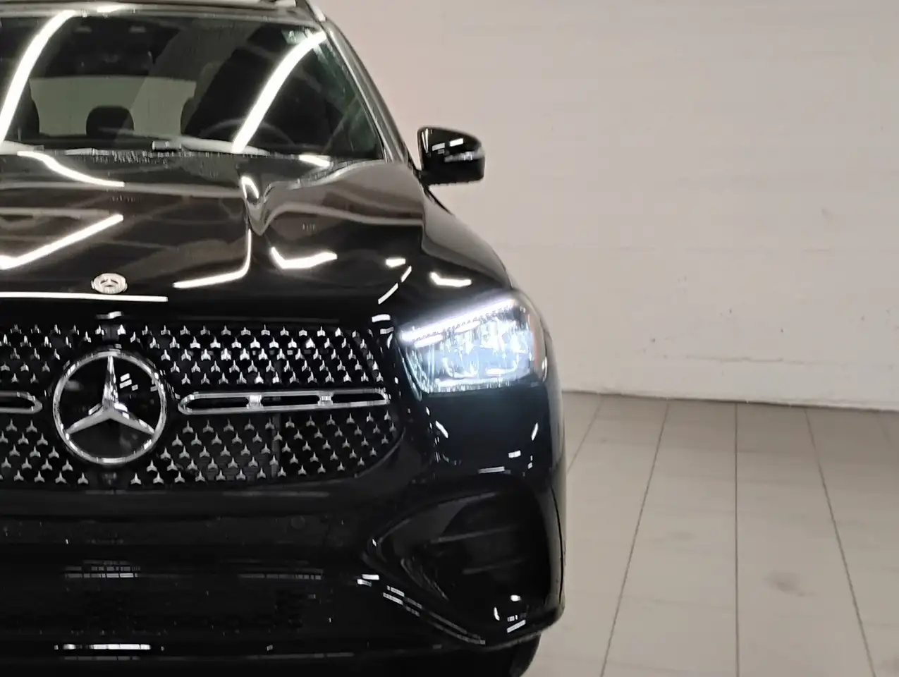 Mercedes-Benz GLE снимка Mercedes-Benz GLE