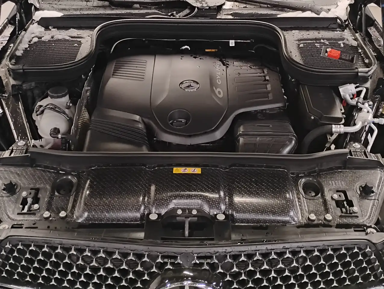 Mercedes-Benz GLE снимка Mercedes-Benz GLE
