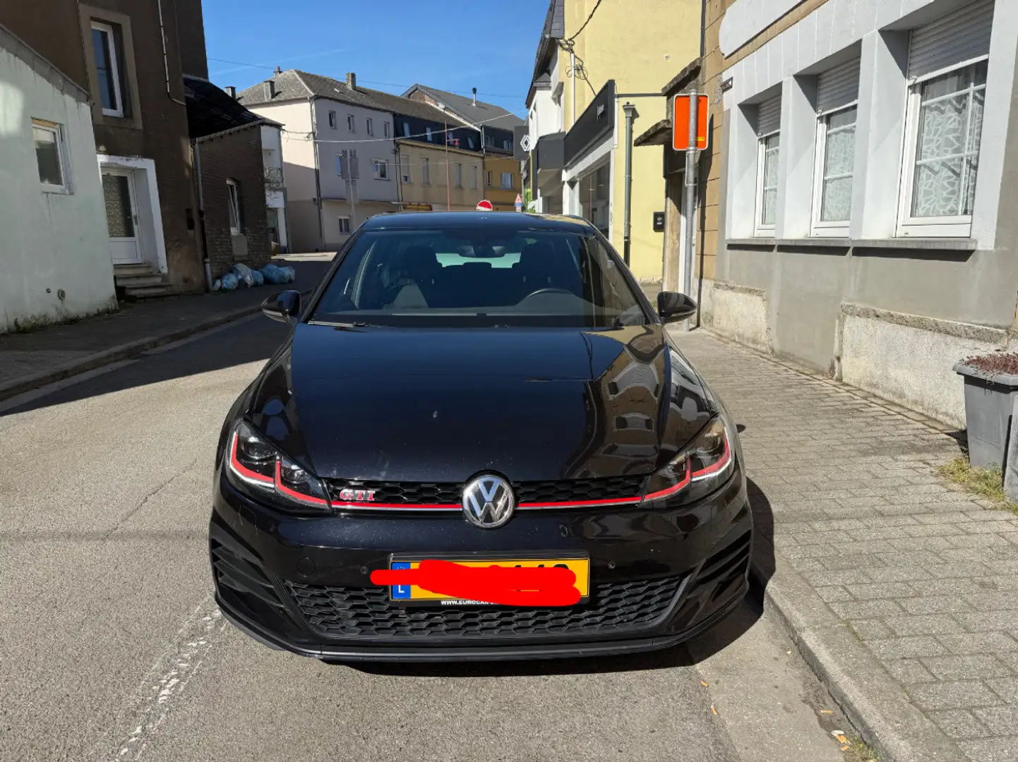 Volkswagen Golf GTI Performance 2.0 TFSI - 1