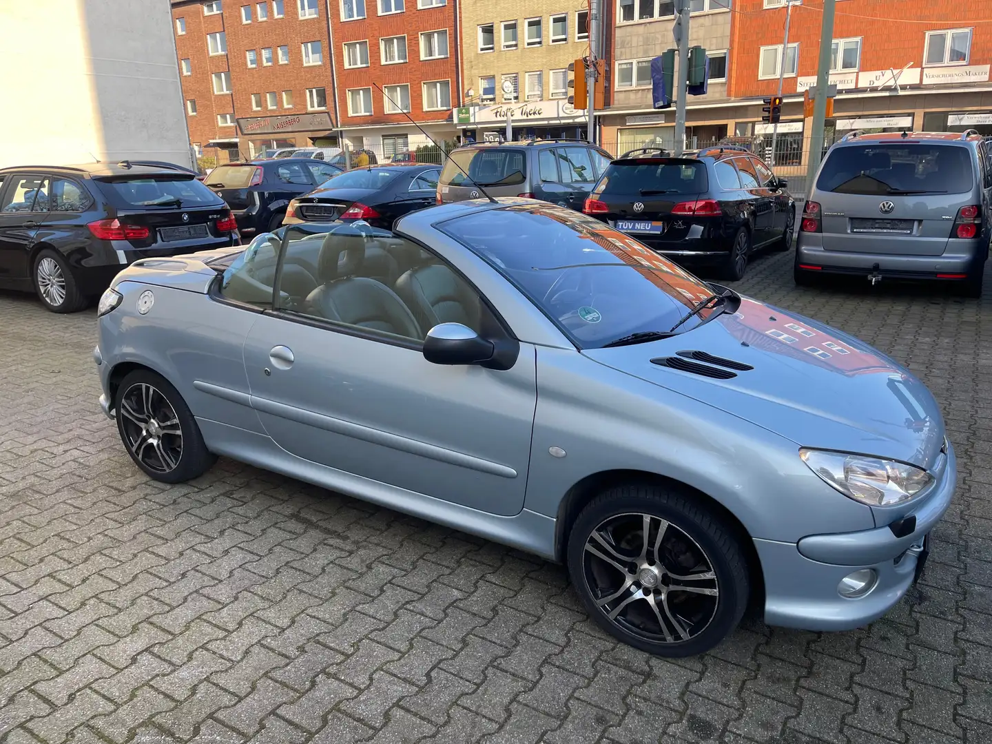 Peugeot 206 CC Platinum *KLIMAAUTO*SHZ*LEDER*ERST115TKM*TÜV Grau - 2