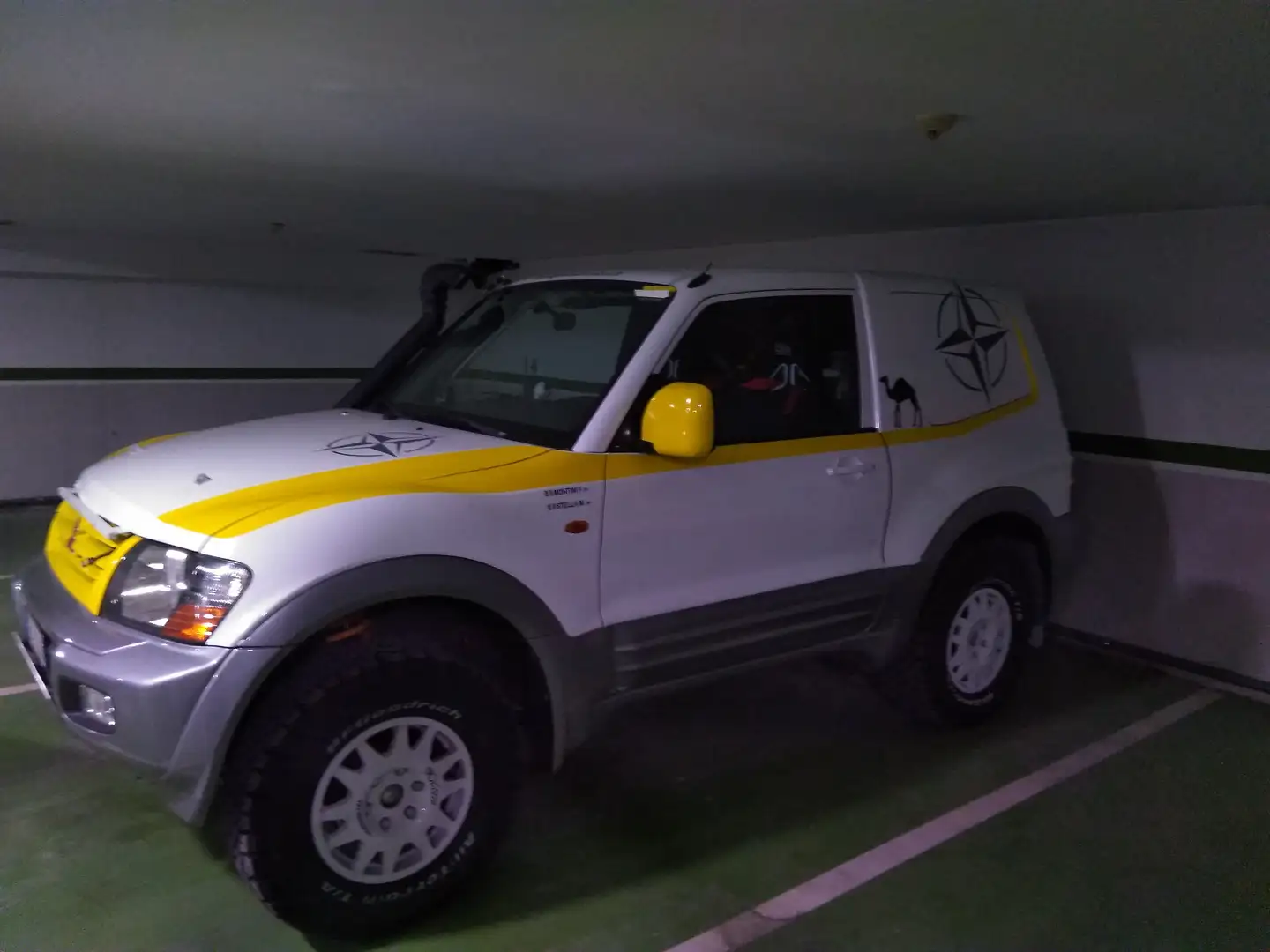Mitsubishi Pajero Pajero 3p 3.2 tdi 16v di-d GLS Білий - 2