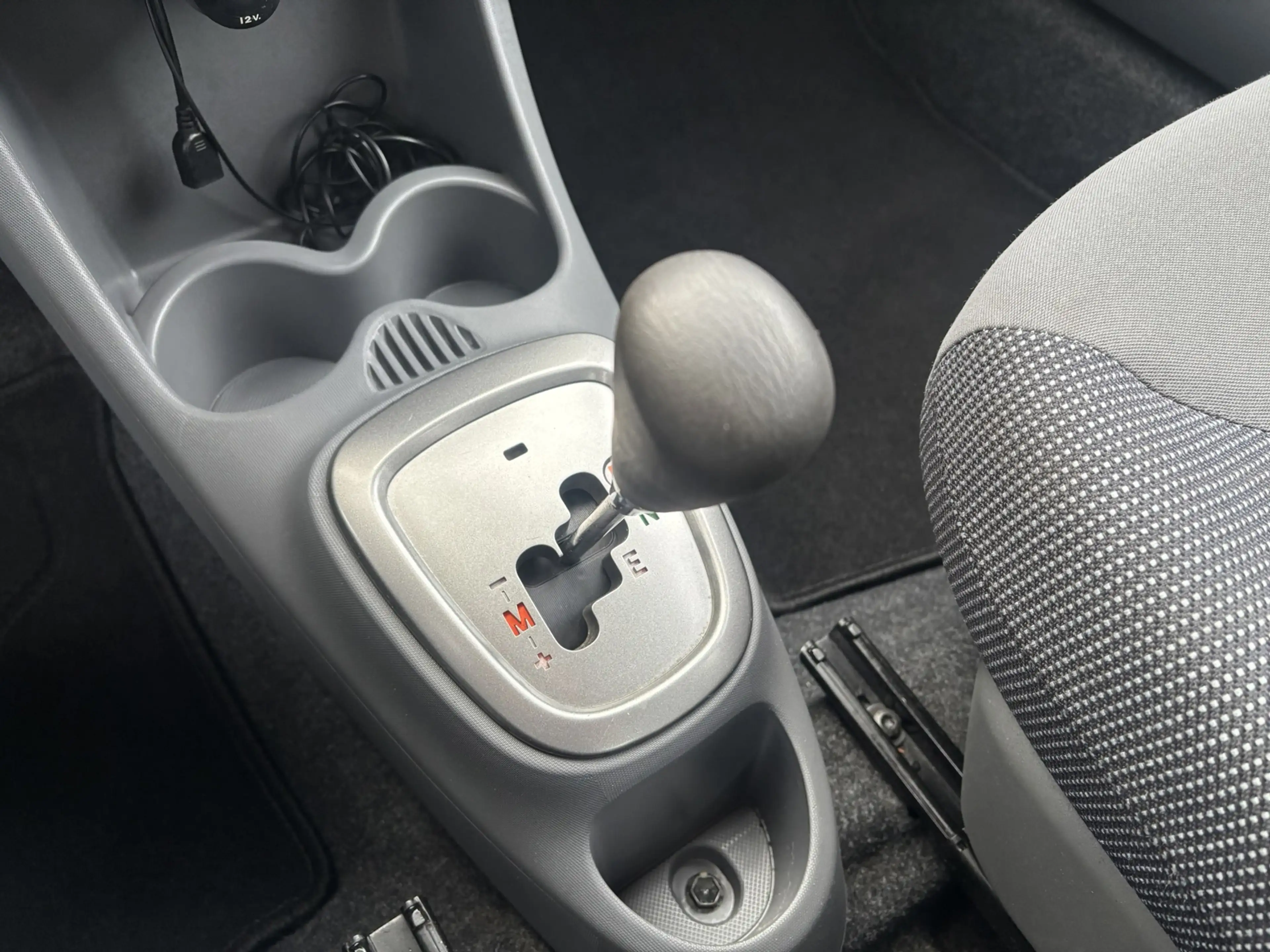 Peugeot 107 1.0-12V XS | Automaat | Airco | Apple Carplay | An — photo 9