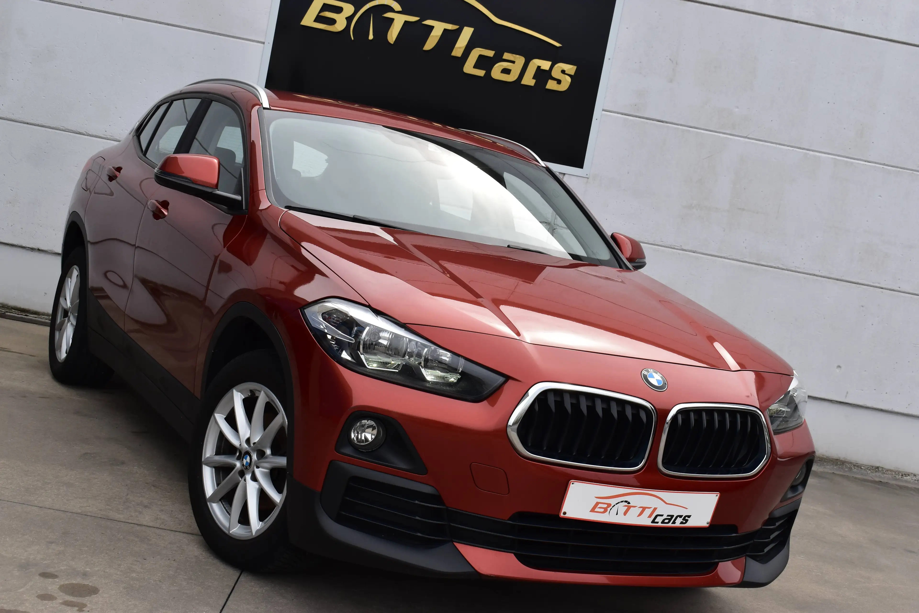 BMW X2 sDrive16 || 1.5d Automaat || Leder || Airco || Trekhaak — photo 3
