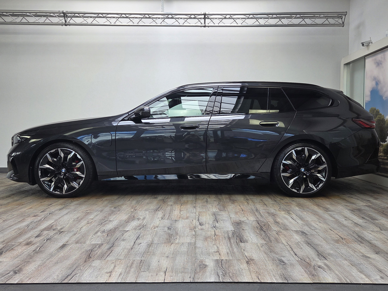 BMW 530 xDrive M SportPro 21 ACC 360 AHK Sitzlüft — photo 3