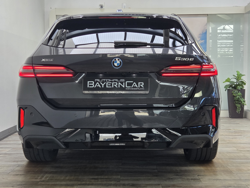 BMW 530 xDrive M SportPro 21 ACC 360 AHK Sitzlüft — photo 5