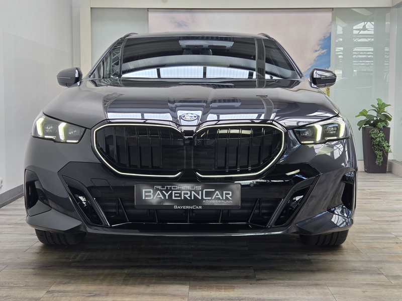 BMW 530 xDrive M SportPro 21 ACC 360 AHK Sitzlüft — photo 2