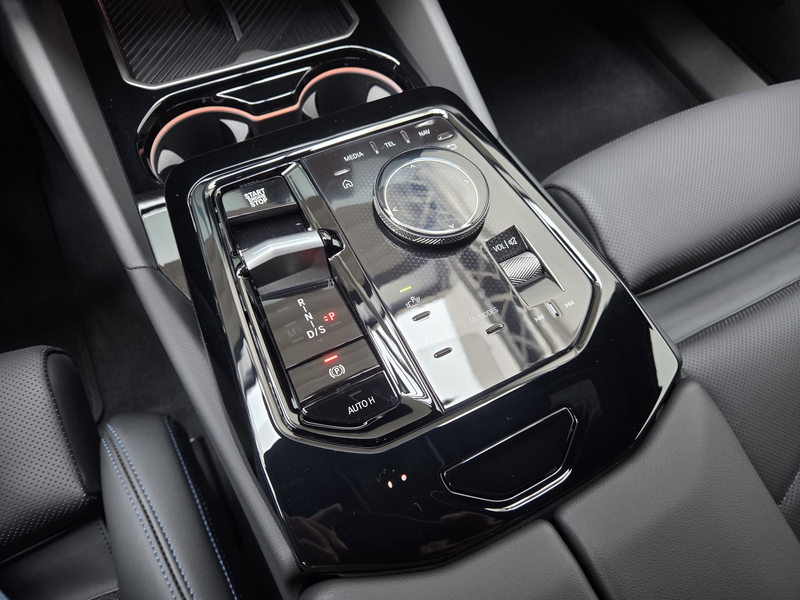 BMW 530 xDrive M SportPro 21 ACC 360 AHK Sitzlüft — photo 11