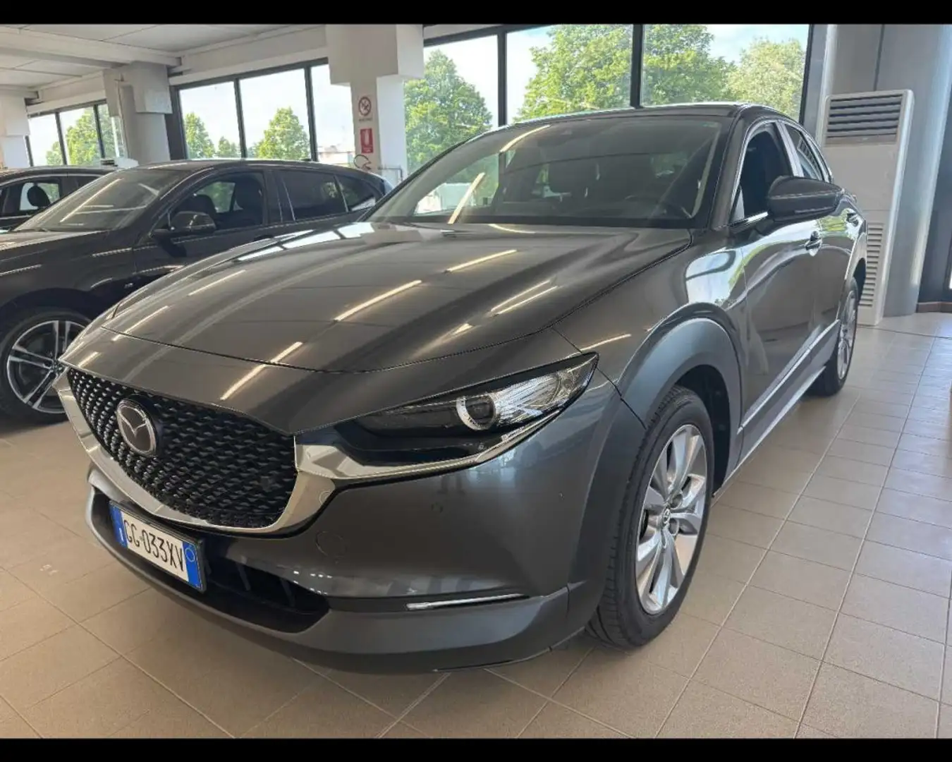 Mazda CX-30 2.0L Skyactiv-G M Hybrid 2WD Executive Gris - 2