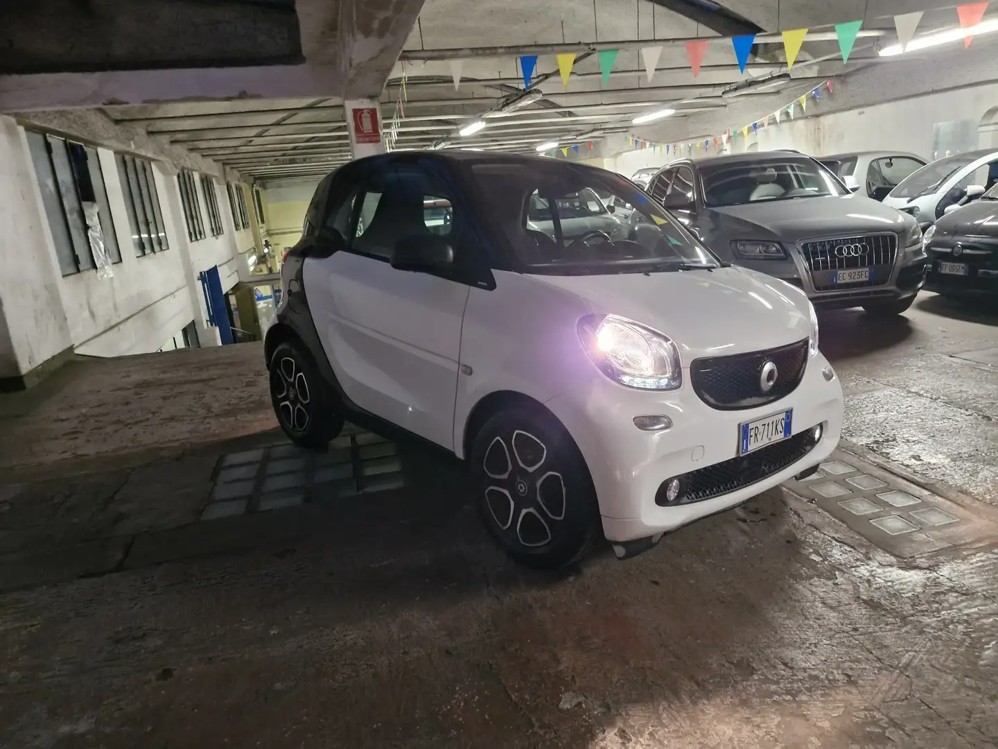 smart forTwo 1.0 Youngster 71cv twinamic Bianco - 2