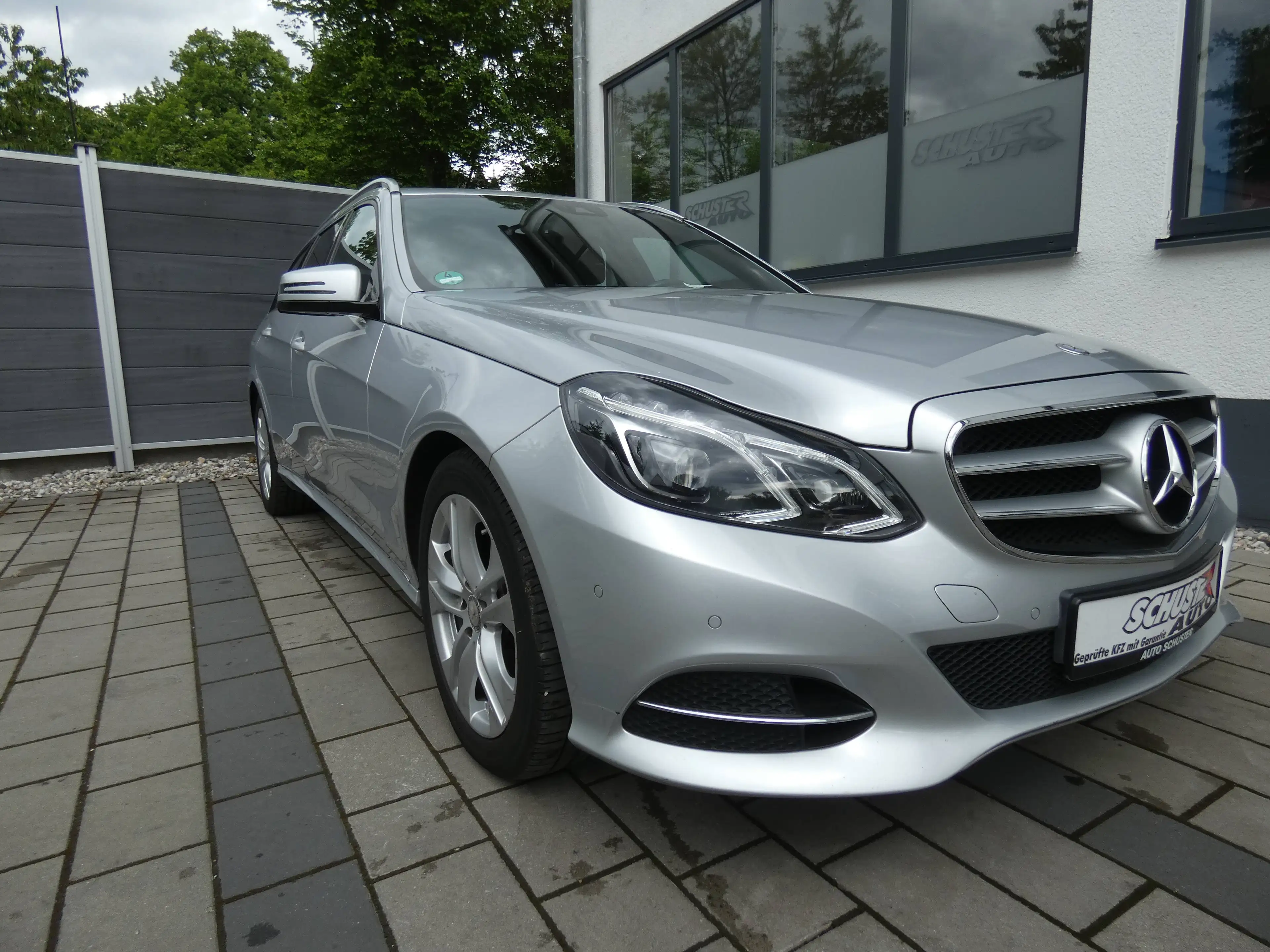 Mercedes-Benz E 350 E 350 BlueTec 4Matic — photo 3