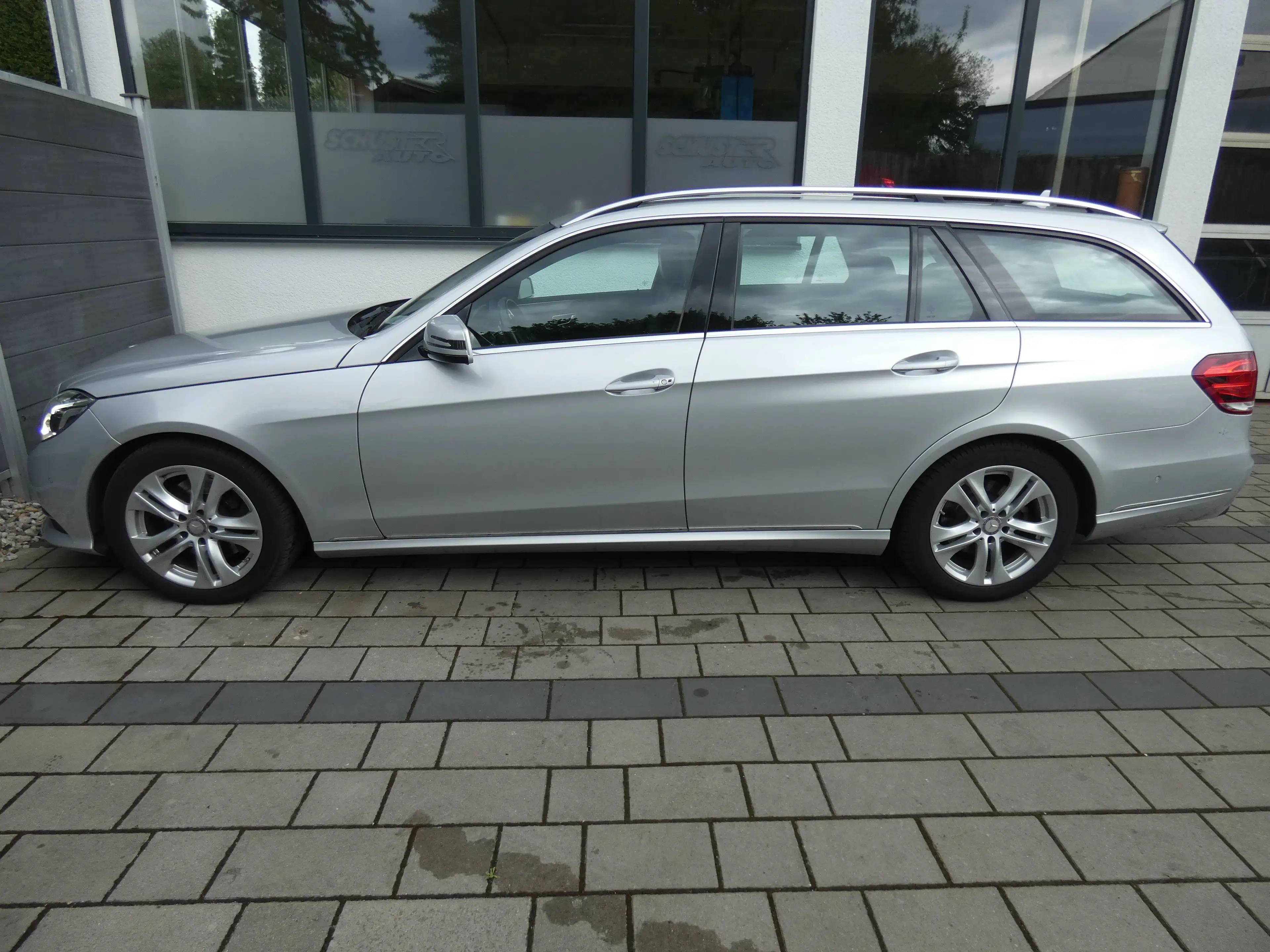 Mercedes-Benz E 350 E 350 BlueTec 4Matic — photo 5