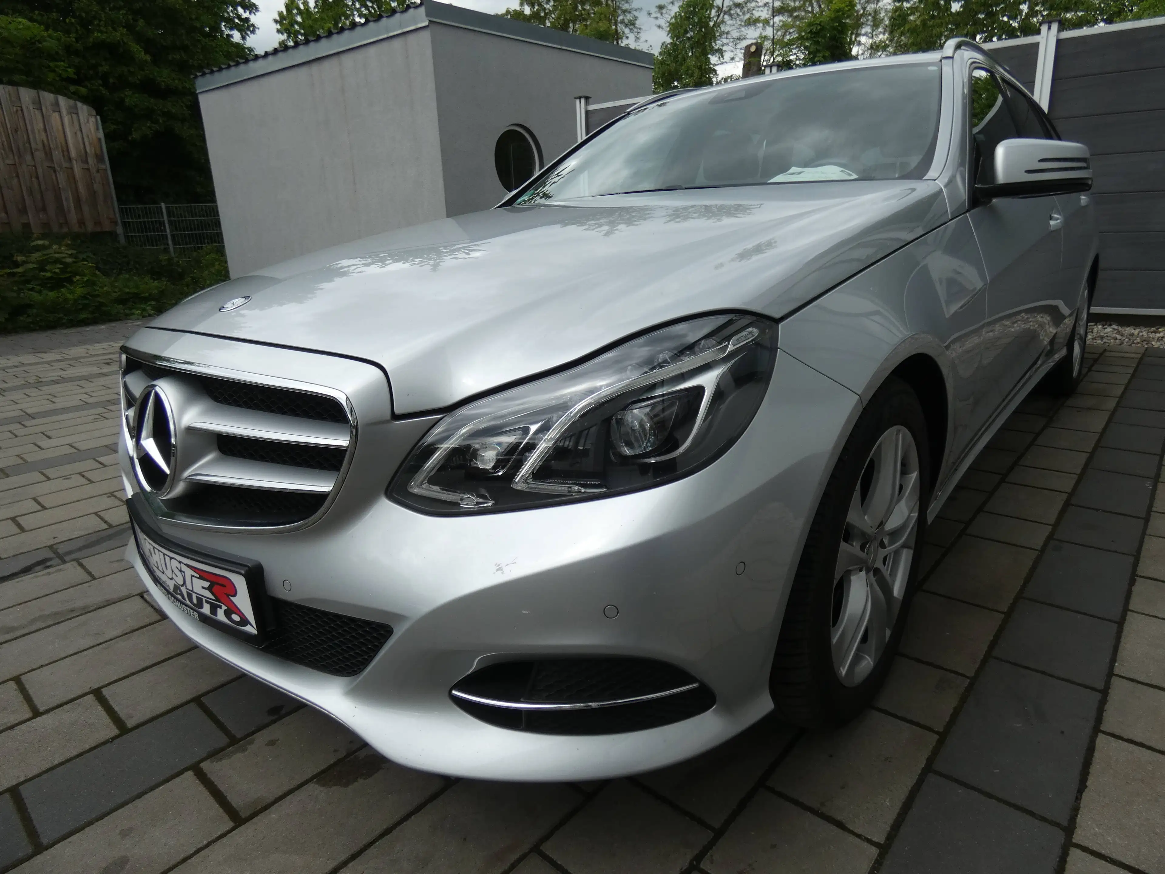 Mercedes-Benz E 350 E 350 BlueTec 4Matic — photo 2