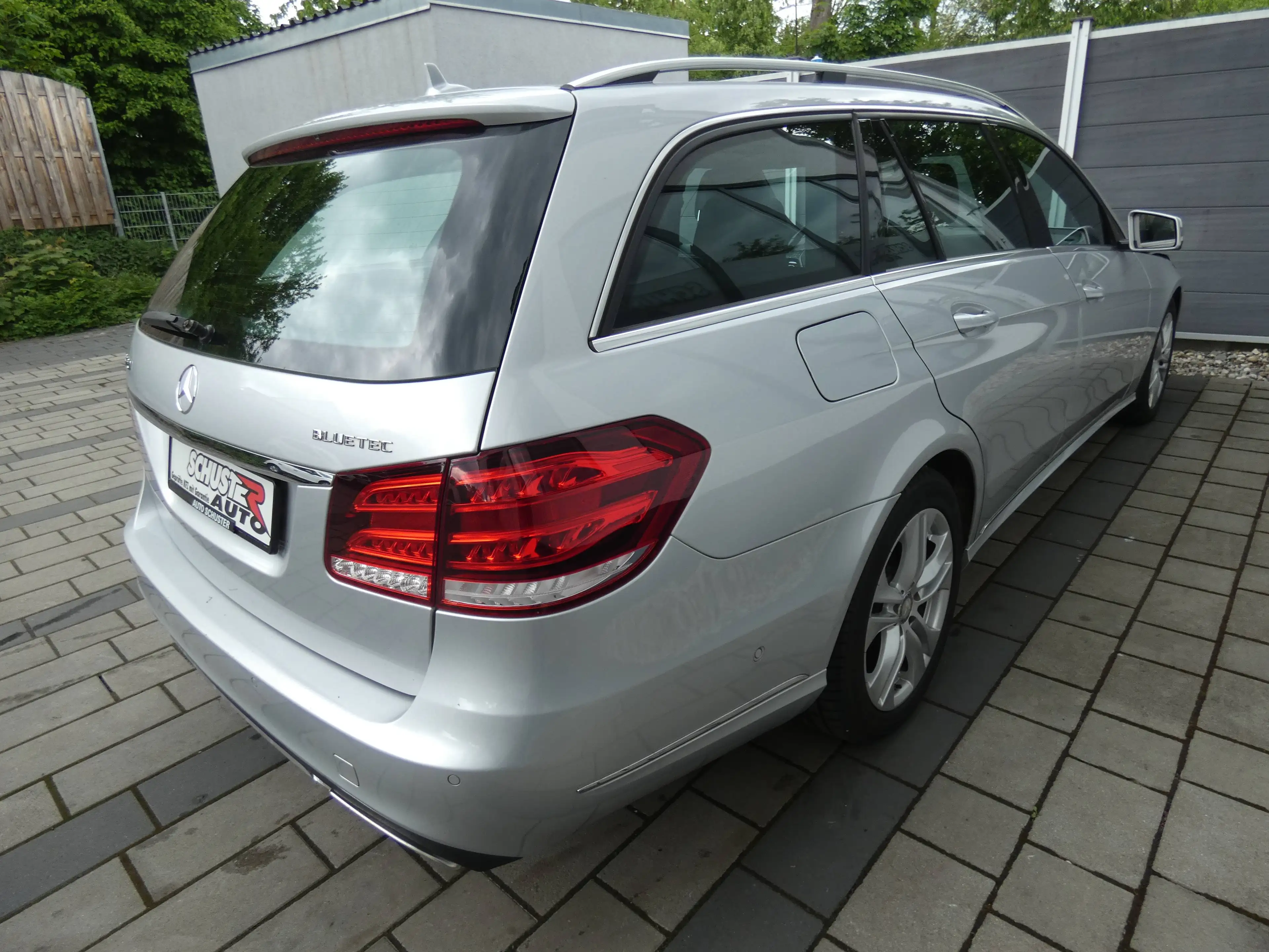 Mercedes-Benz E 350 E 350 BlueTec 4Matic — photo 6