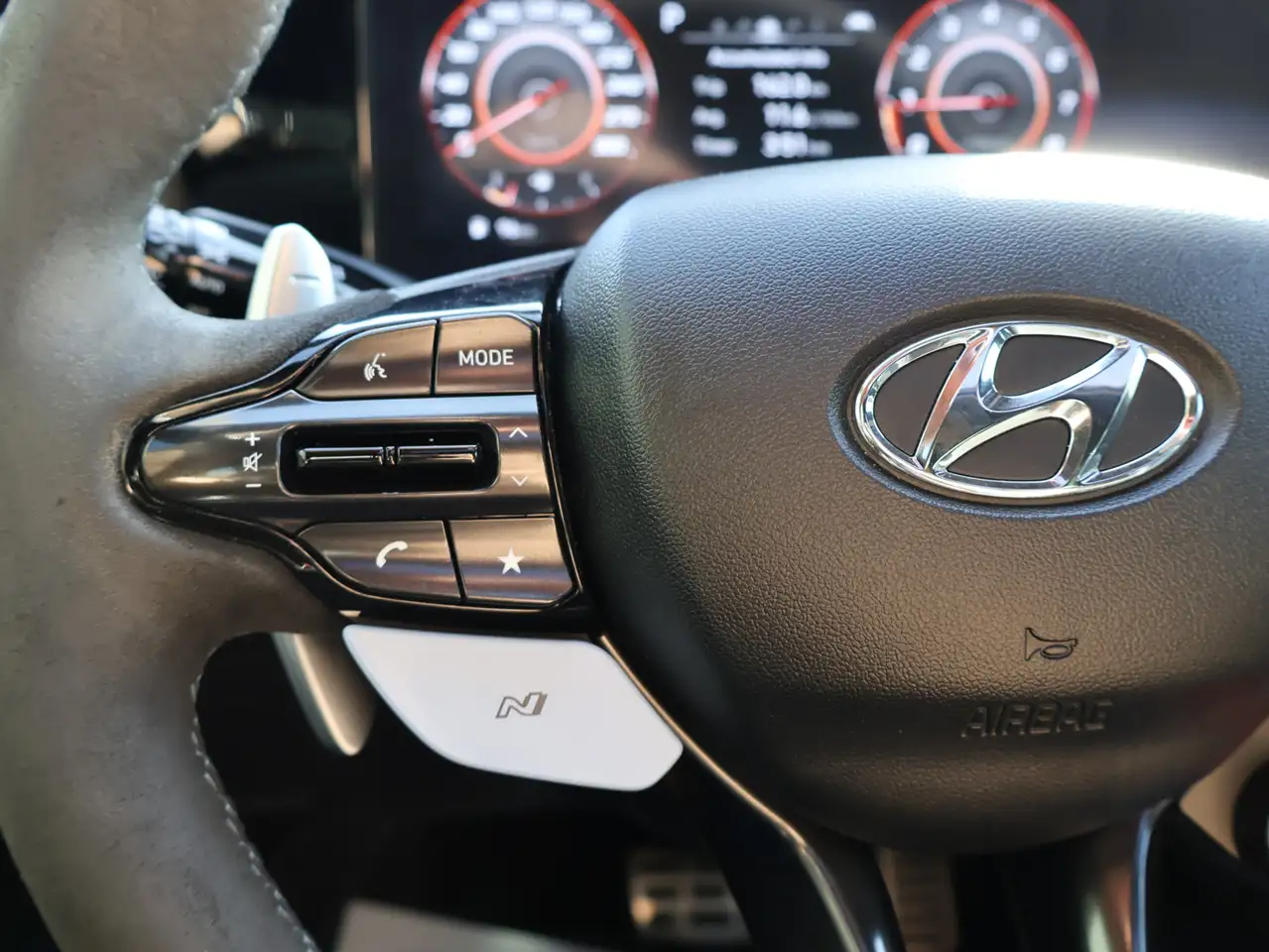 Hyundai ELANTRA снимка Hyundai ELANTRA