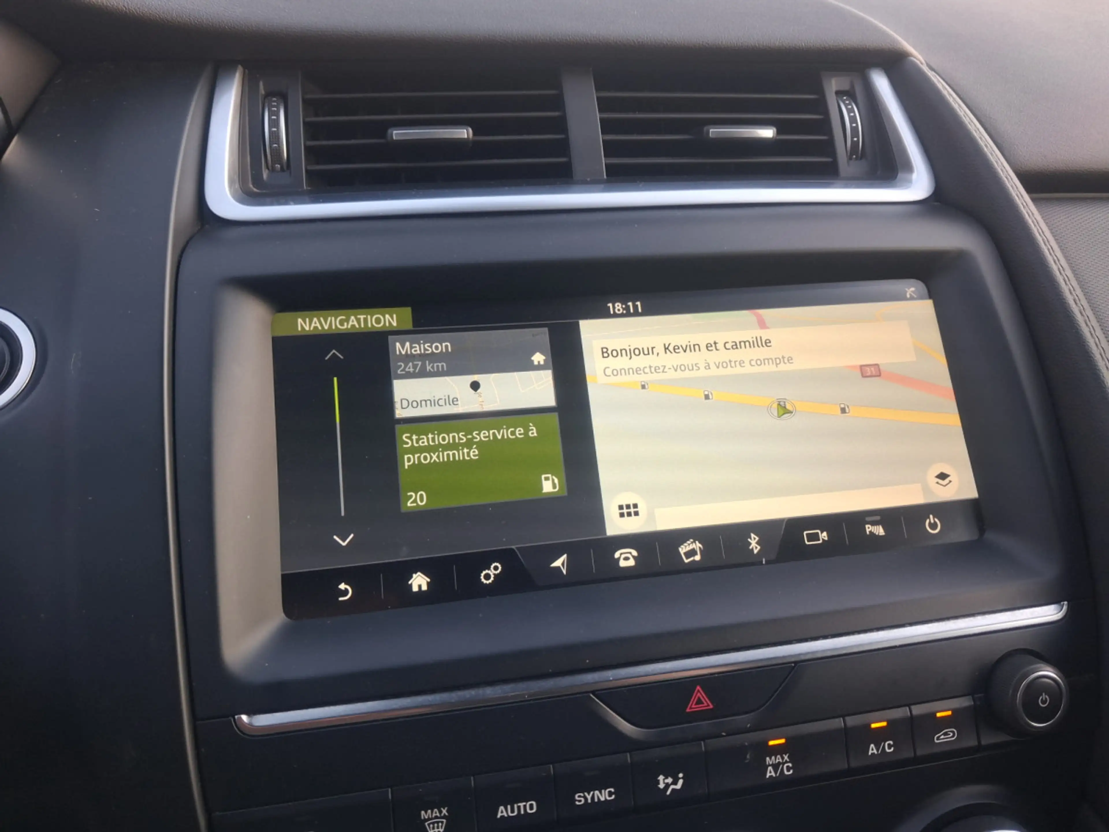 Jaguar E-Pace RDINAMIC — photo 14