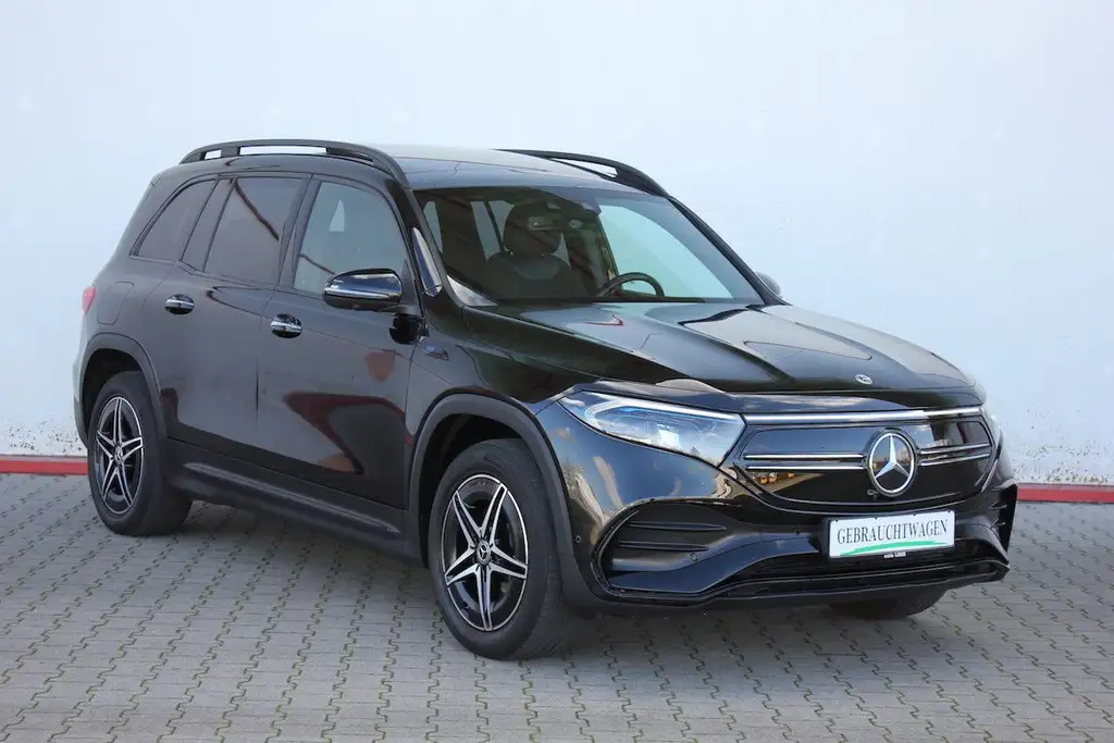 Mercedes-Benz EQB 300 2022 из Европы — купить под ключ