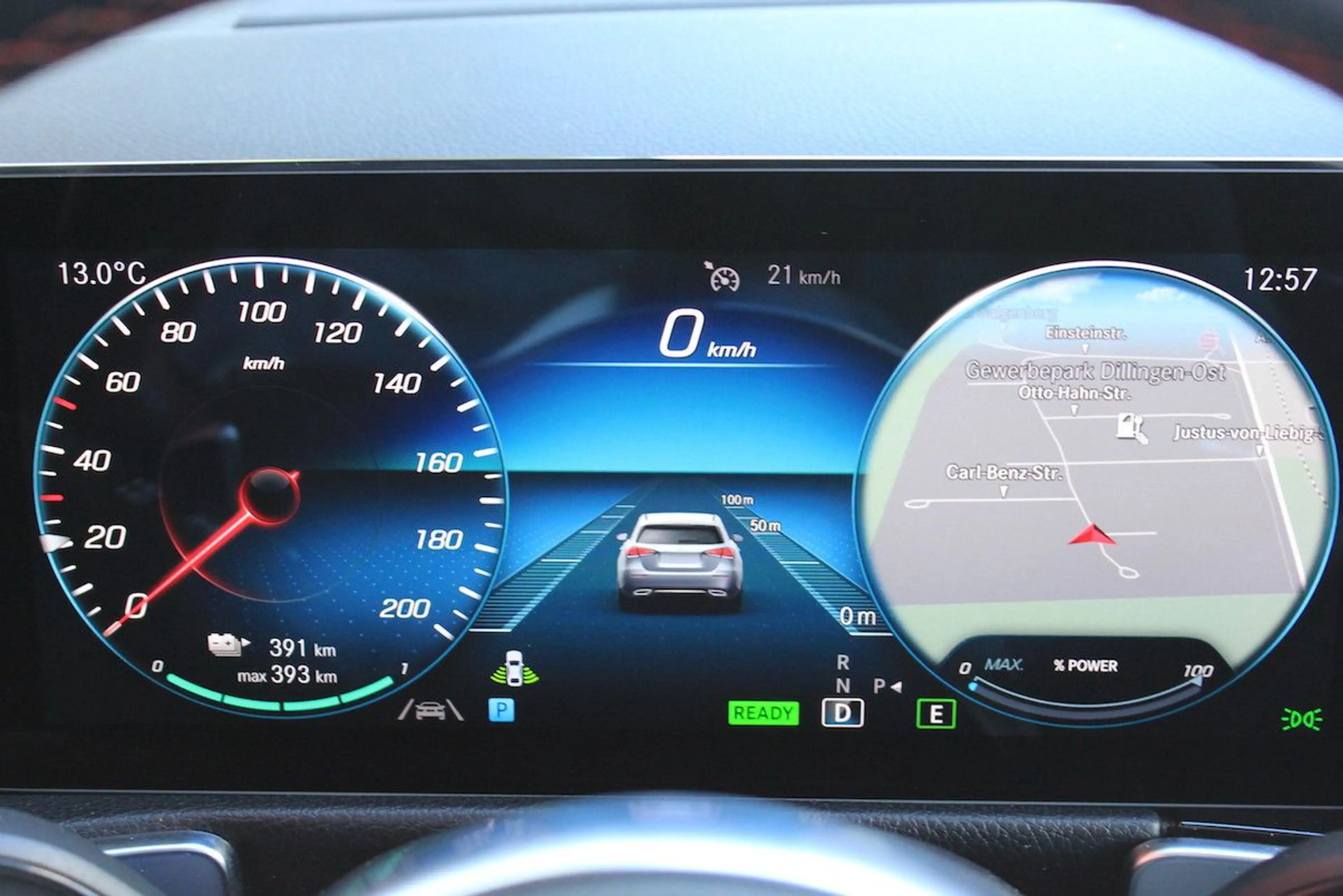 Mercedes-Benz EQB 300 4Matic AMG Night 7-Sitz 847 PANO 97,3 % — photo 12