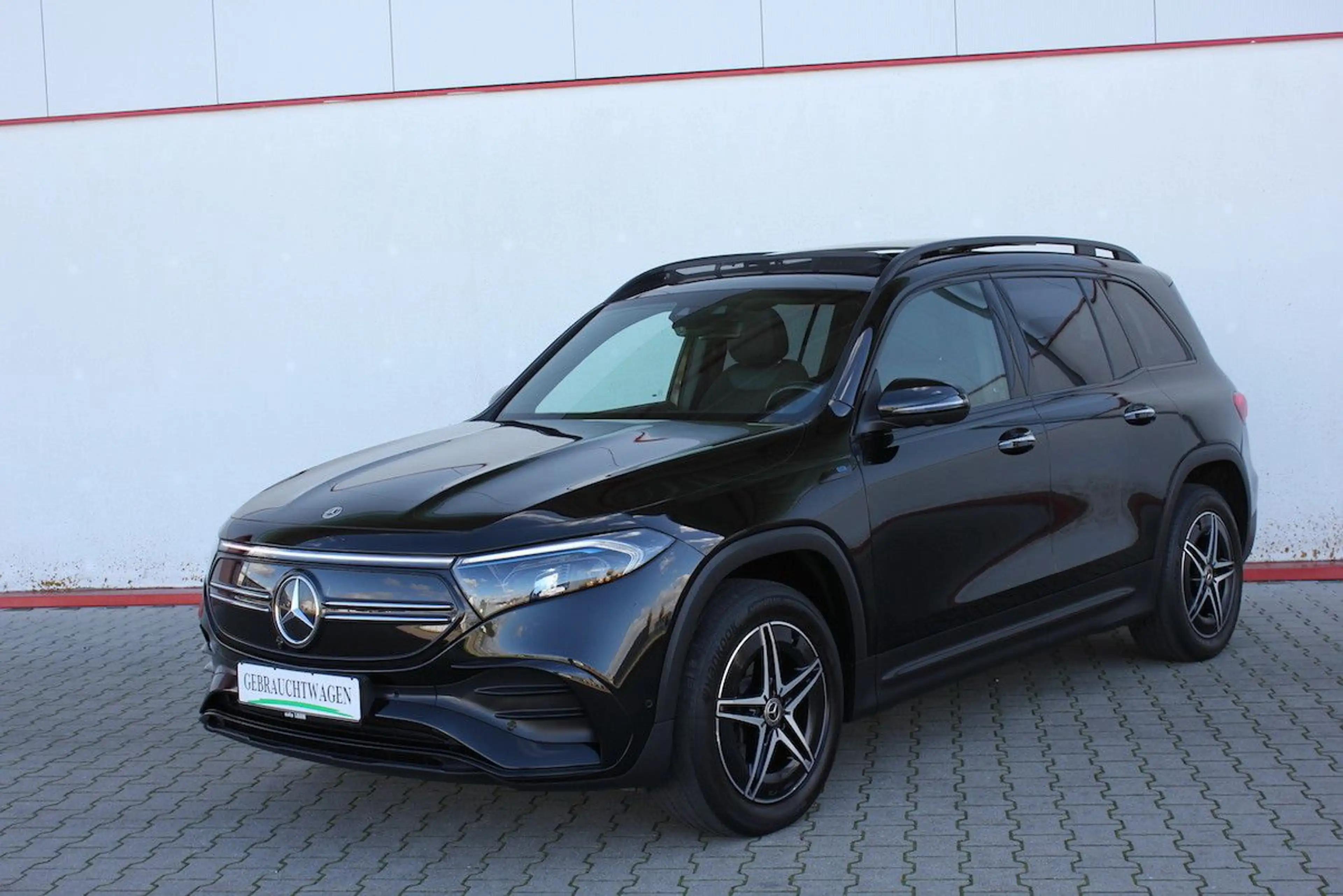 Mercedes-Benz EQB 300 4Matic AMG Night 7-Sitz 847 PANO 97,3 % — photo 4