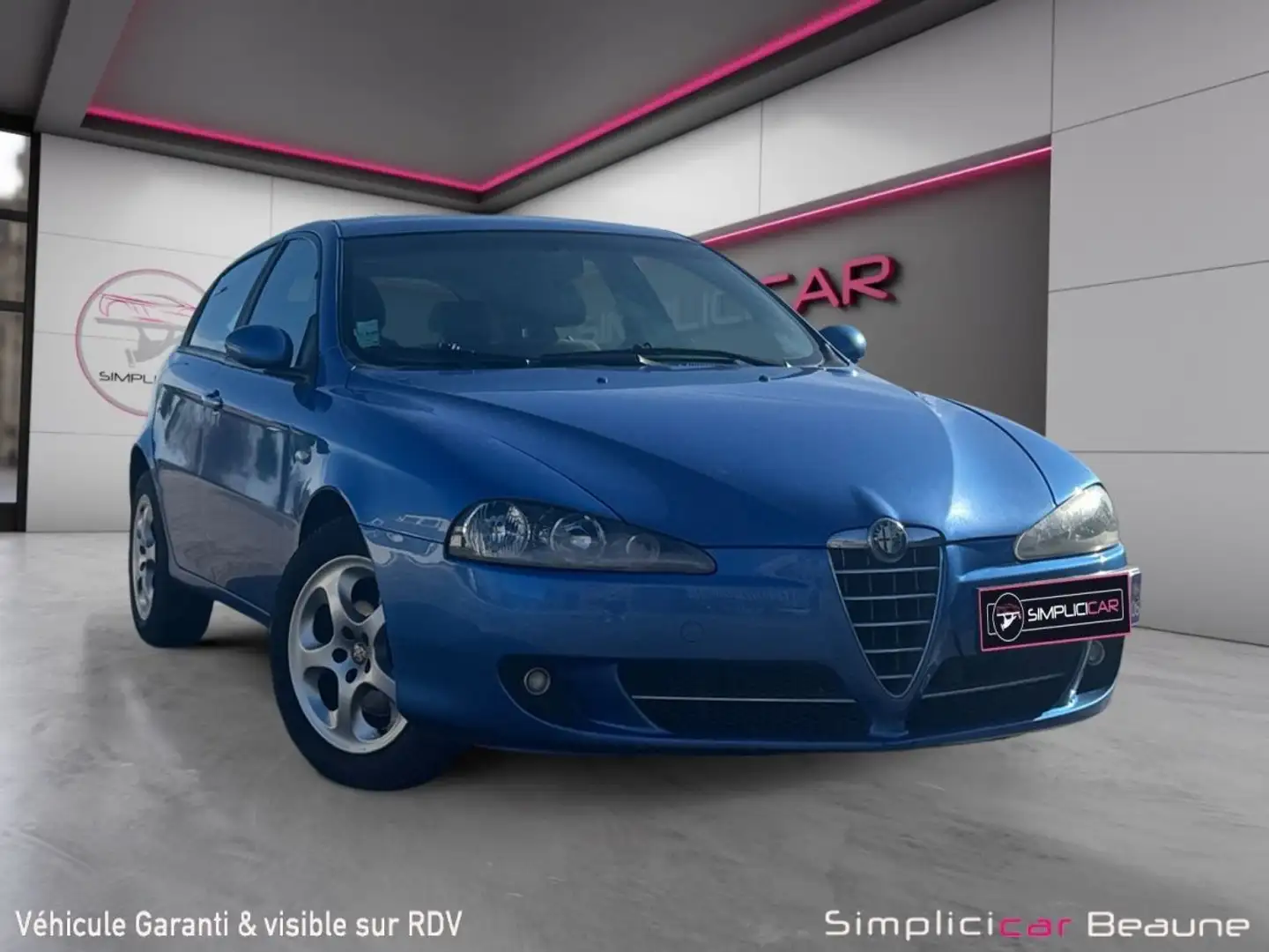 Alfa Romeo 147 1.6i T.S. 120 Distinctive Garantie 12 mois Bleu - 1
