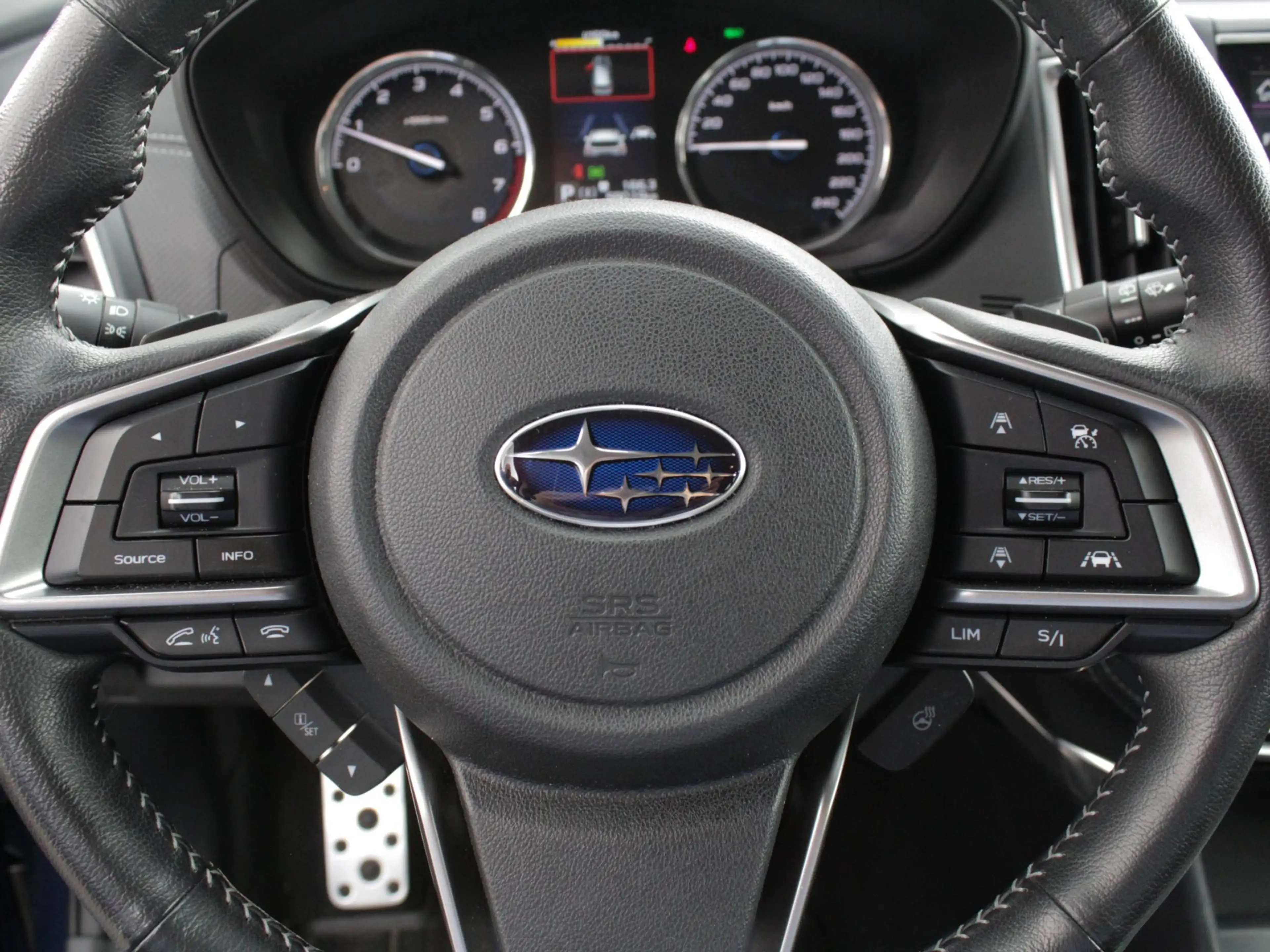 Subaru Forester 2.0i e-BOXER Luxury | Navi | Adap. Cruise | Clima — photo 13