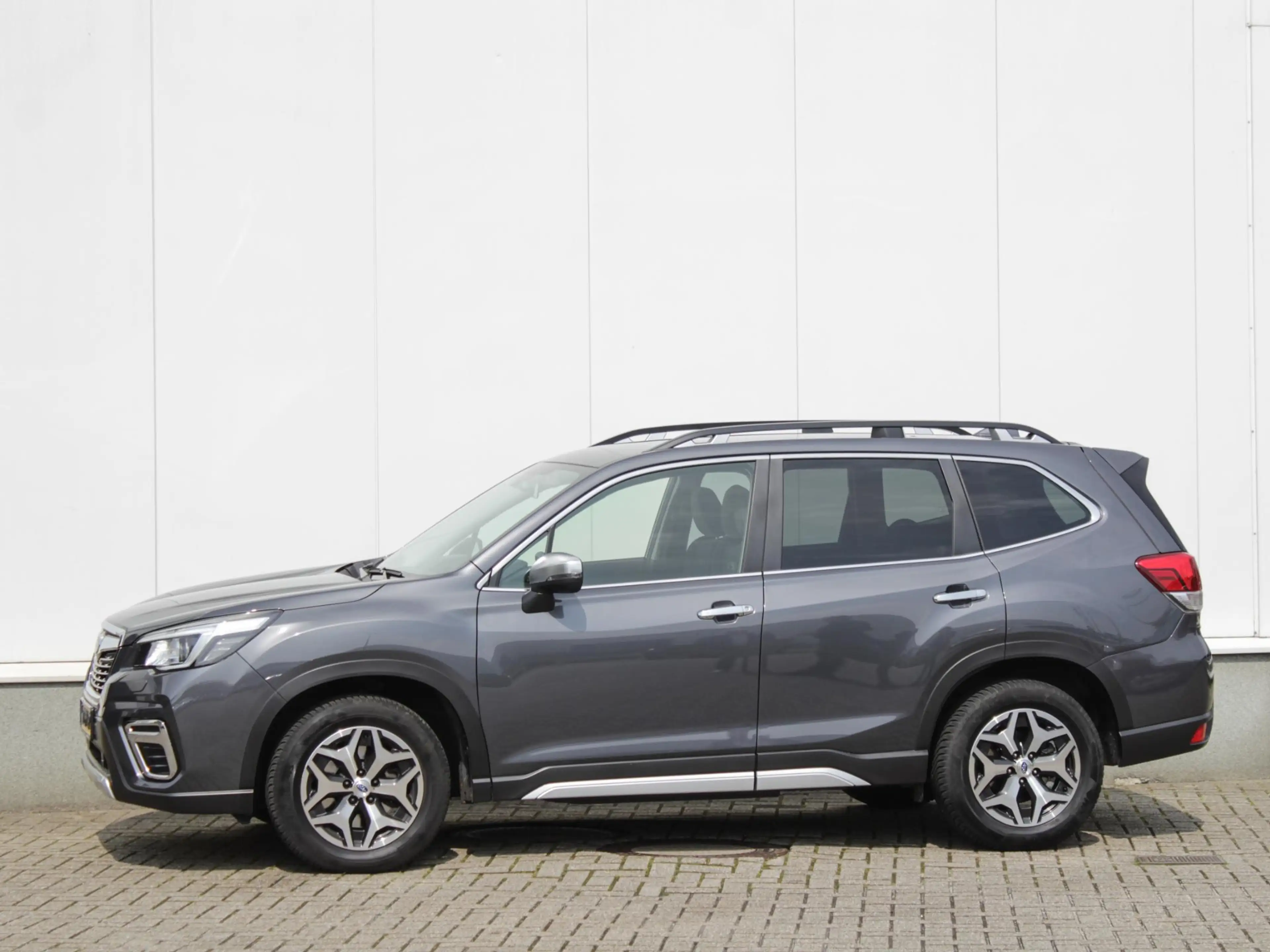 Subaru Forester 2.0i e-BOXER Luxury | Navi | Adap. Cruise | Clima — photo 2