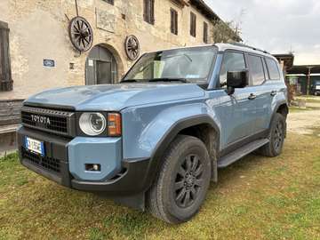 2.8 d-4d First Edition awd auto